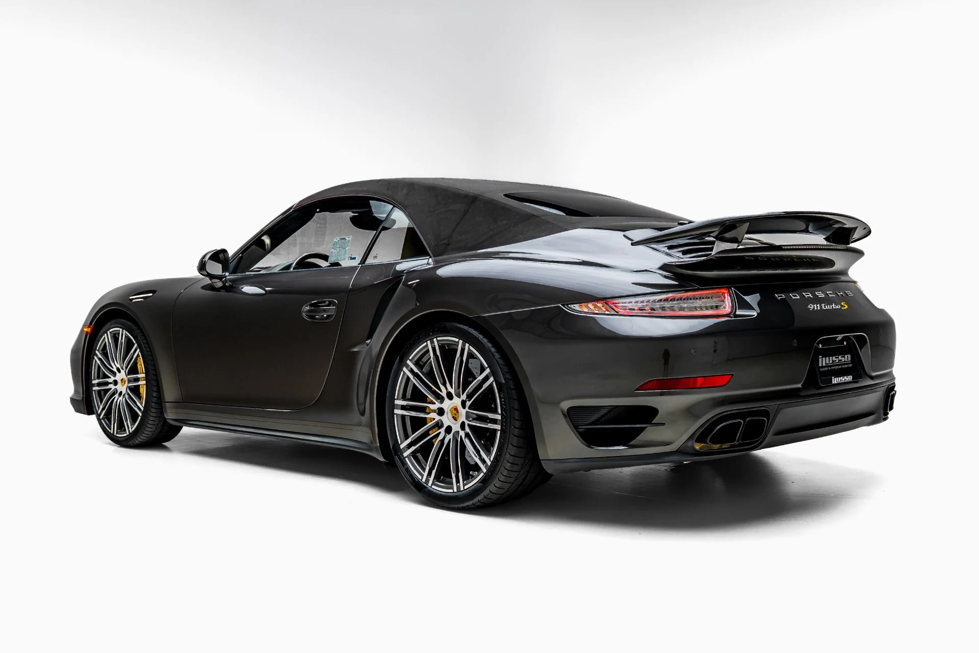 mph008_1630972661_Used_2015_Porsche_911_Turbo_S_1783626479_55b643f31a