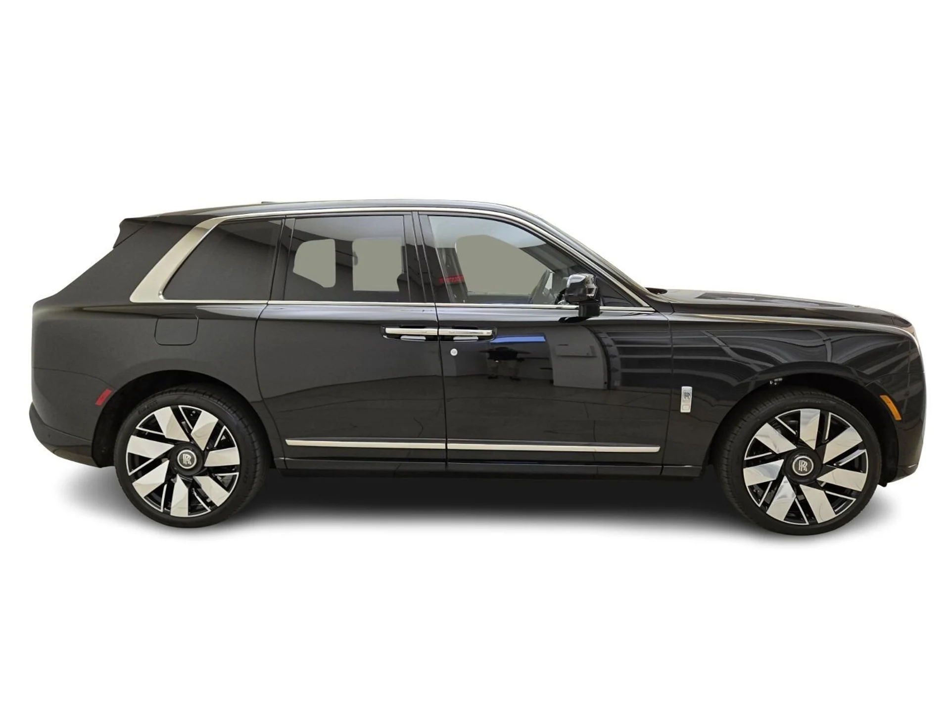 mph008_1635231940_New_2026_Rolls_Royce_Cullinan_1776230136_b7f36b43c2