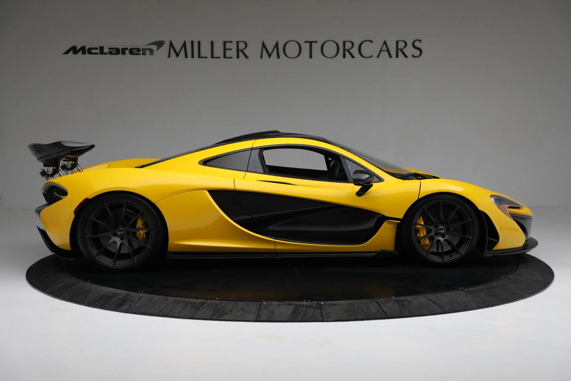 mph008_1641917756_Used_2015_Mc_Laren_P1_24bfc28fbc