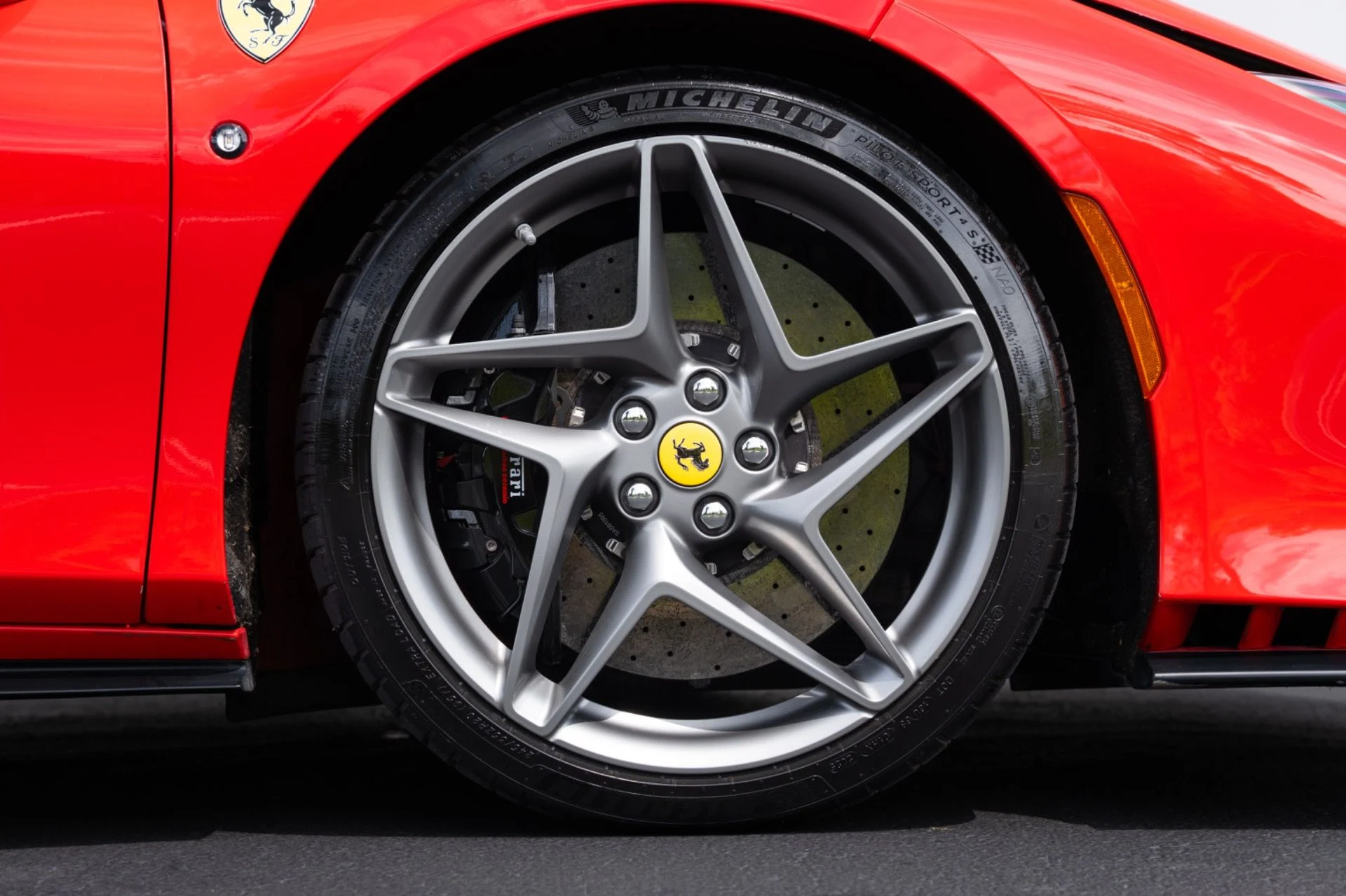 mph008_1650614795_Used_2022_Ferrari_F8_Tributo_1777610144_cc0d4cefce
