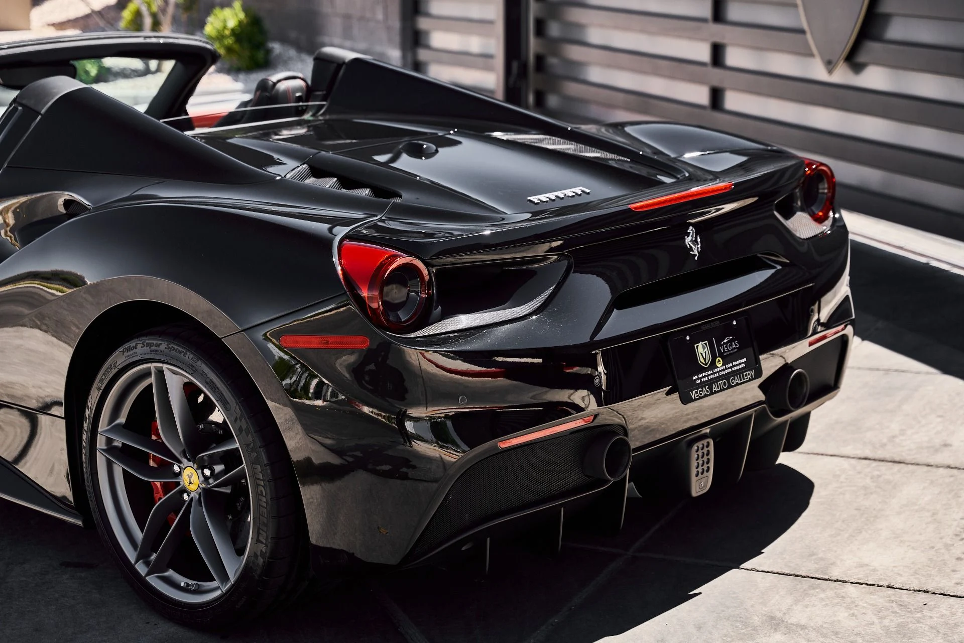 mph008_1652346525_Used_2018_Ferrari_488_Spider_Base_1782759802_384b05d7c9