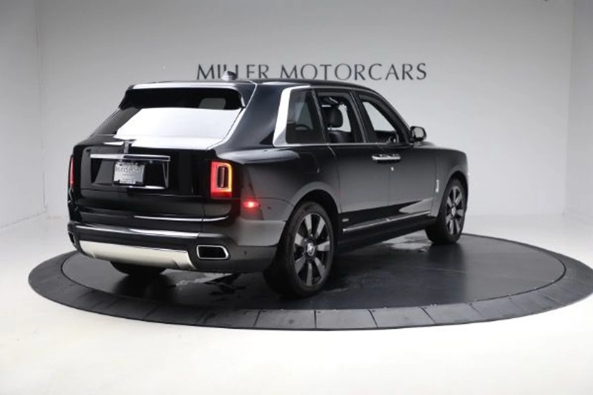 mph008_1658067980_Used_2020_Rolls_Royce_Cullinan_fa75d43a44