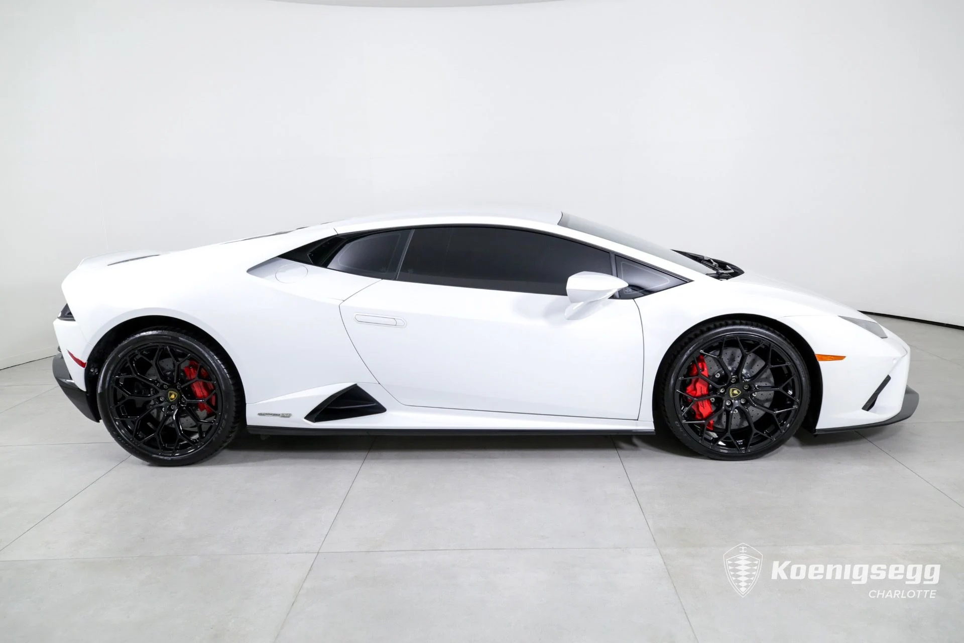mph008_1670162268_Used_2022_LAMBORGHINI_HURACAN_EVO_1720041211_8a641d7ddc