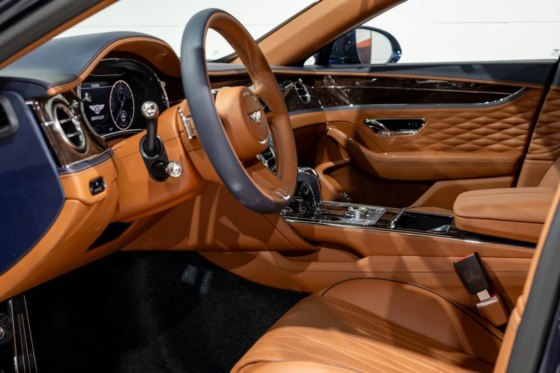 mph008_1671989266_b372c8720610f6102c3ffcdc47ea742b_ec13e61094