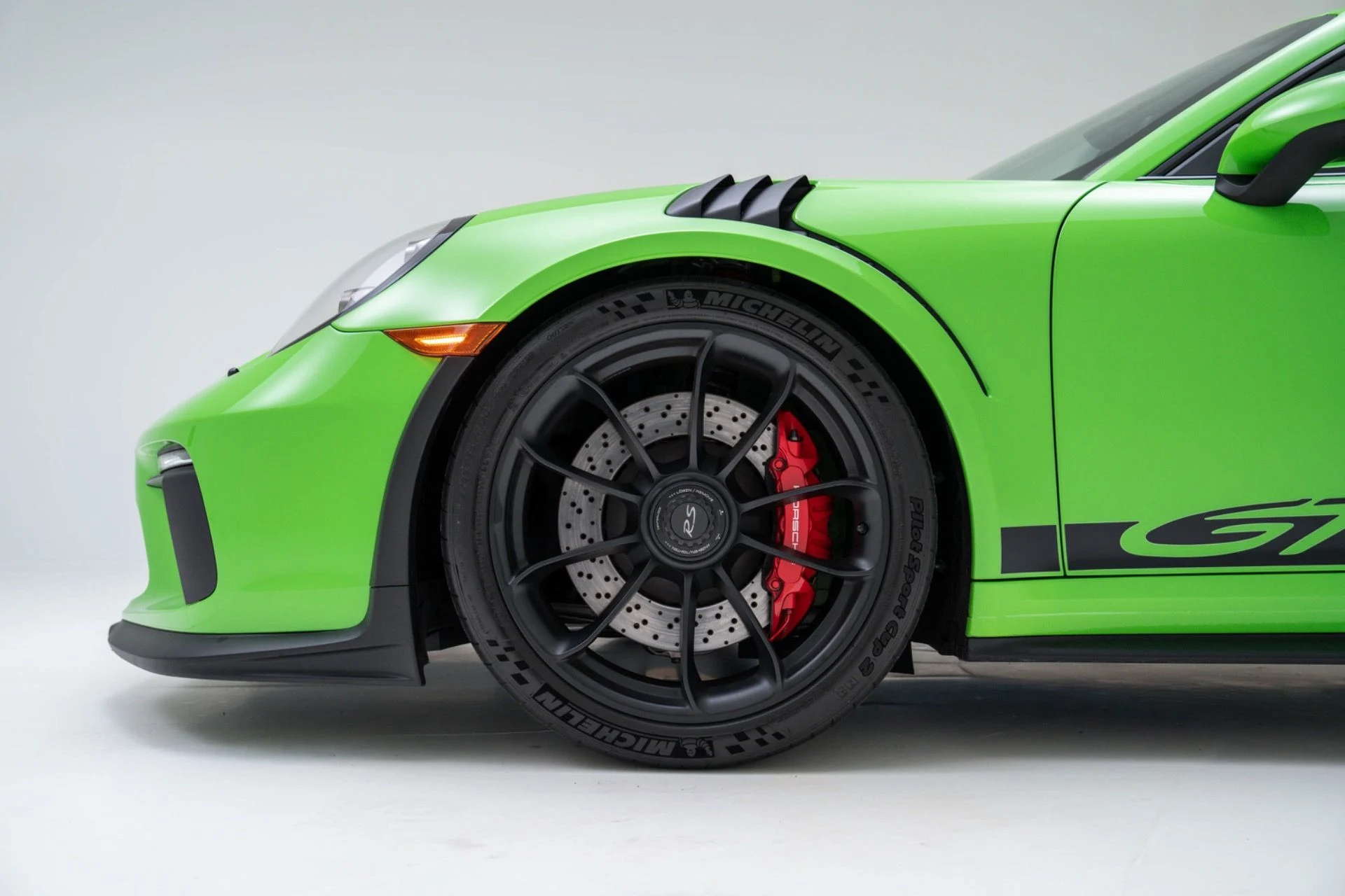 mph008_1673262209_Used_2019_Porsche_911_GT_3_RS_1774471161_7893fb71c1