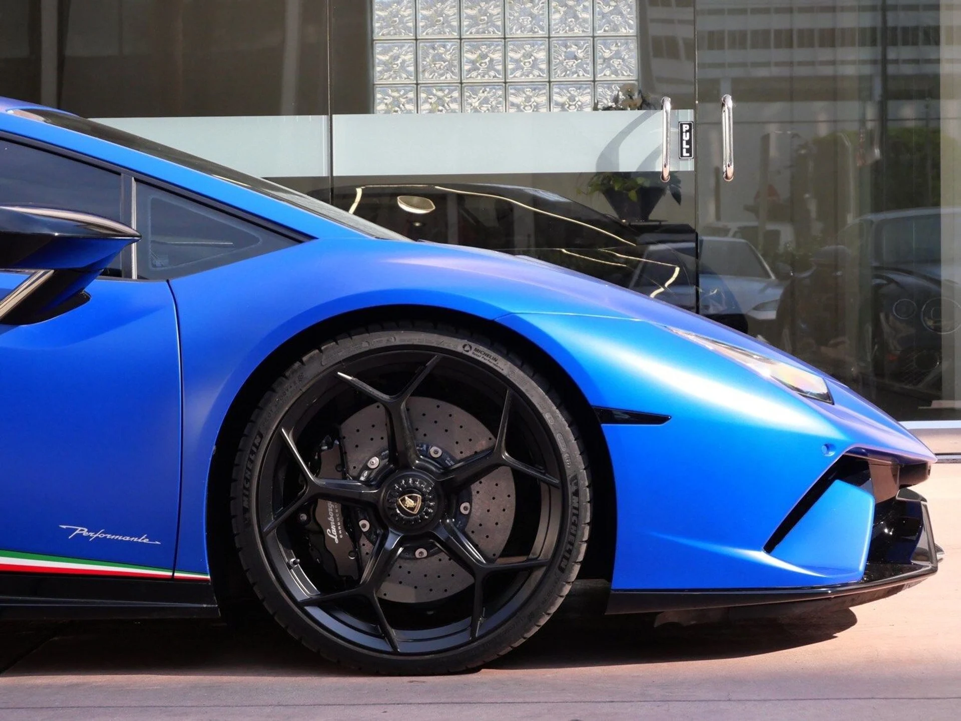 mph008_170207614_b112d9630d1f6dca3307156d73681e65x_e9aa209d81