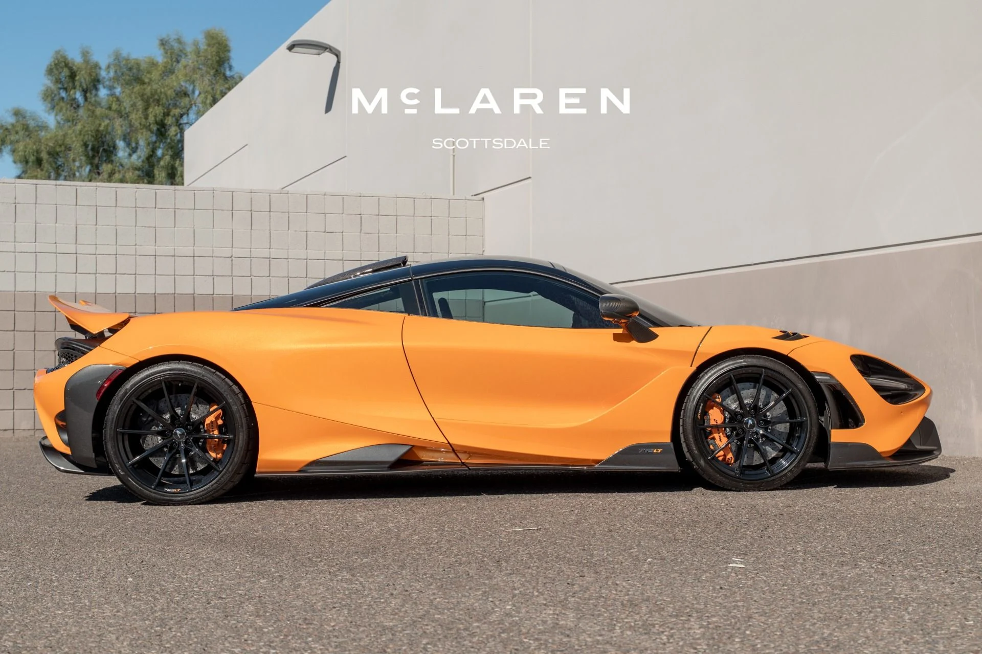 mph008_1704147675_Used_2021_MCLAREN_765_LT_1792174264_0f8efb16dc