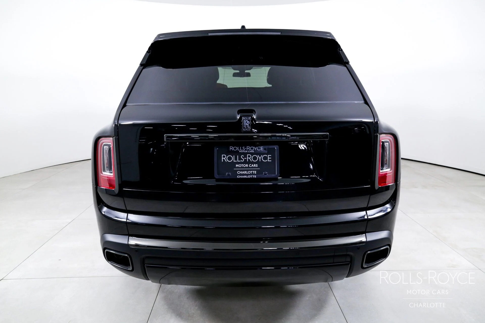 mph008_1706127293_Used_2024_Rolls_Royce_Black_Badge_Cullinan_1746460857_f165cd1ba6