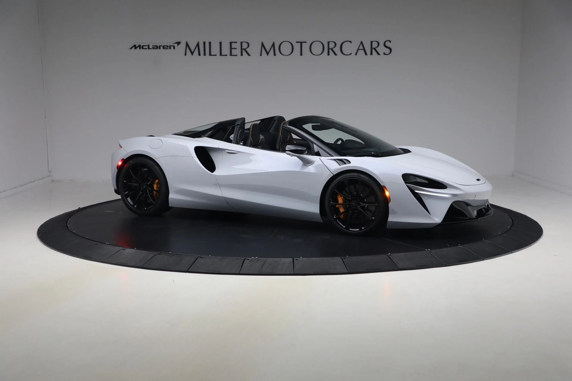 mph008_1718172243_New_2026_Mc_Laren_Artura_Spider_Vision_7c15c9d88d
