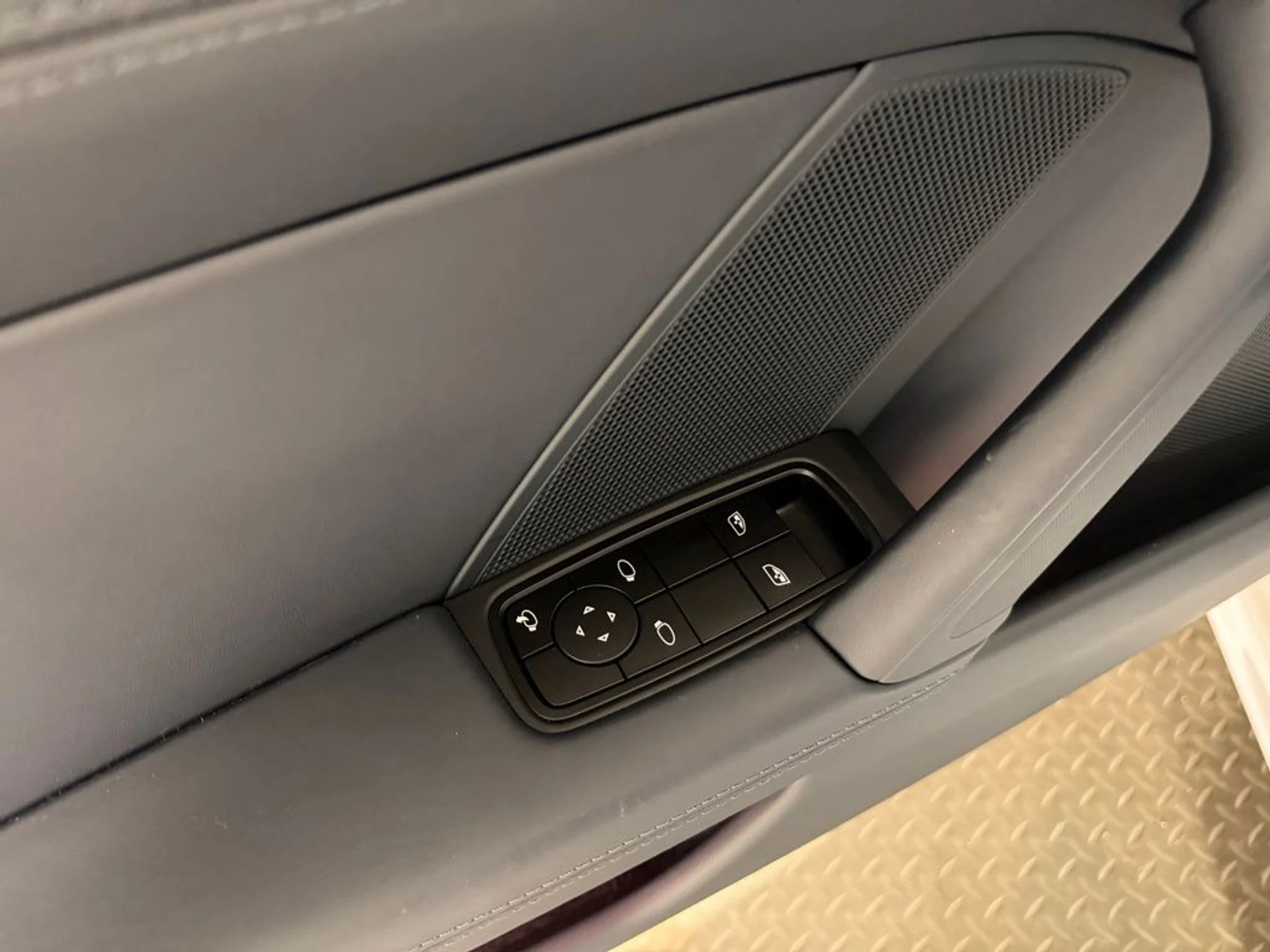 mph008_1733330627_9e178c4e485ae01f4476d80fcffdb010x_26e21da4b7