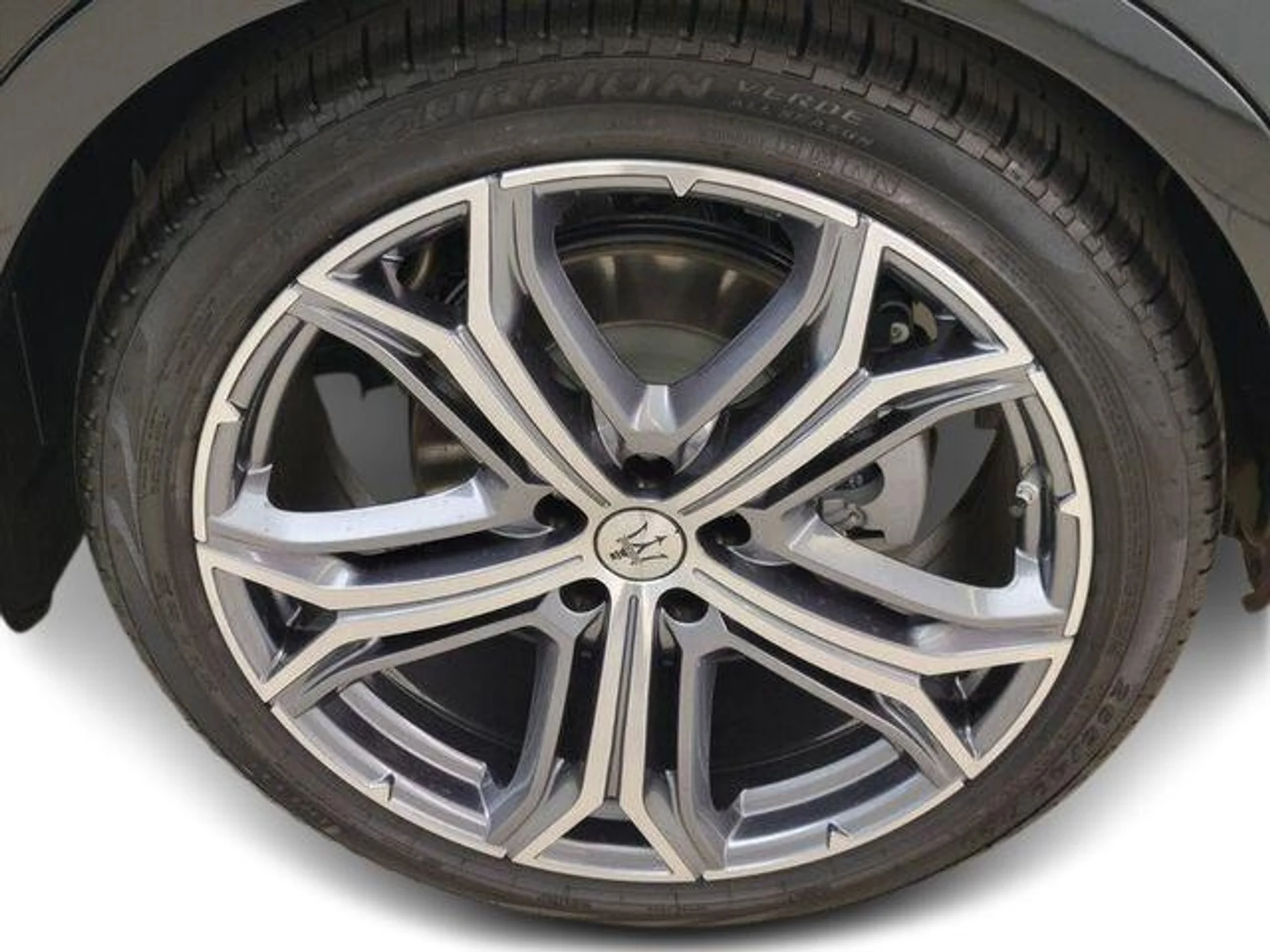 mph008_173380796_New_2023_Maserati_Levante_GT_1753160525_a00b90f711