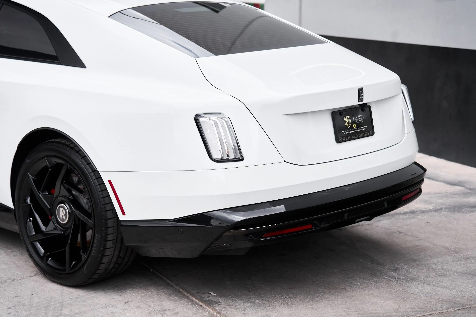 mph008_1737313014_Used_2025_Rolls_Royce_Spectre_Base_1753213338_c75de267ed