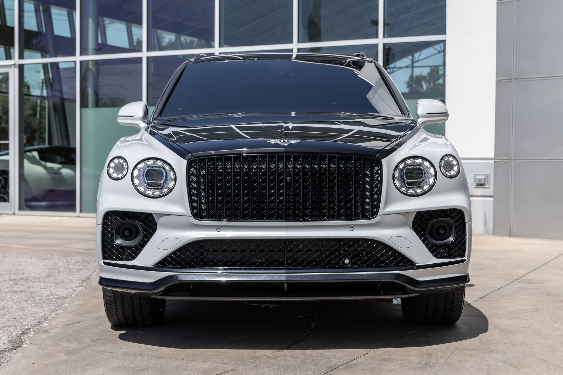 mph008_1741964836_Hi_Tech_Luxury_Imports_LLC_SJAHT_2_ZV_8_PC_020673_image_8_eed5bc3e9a