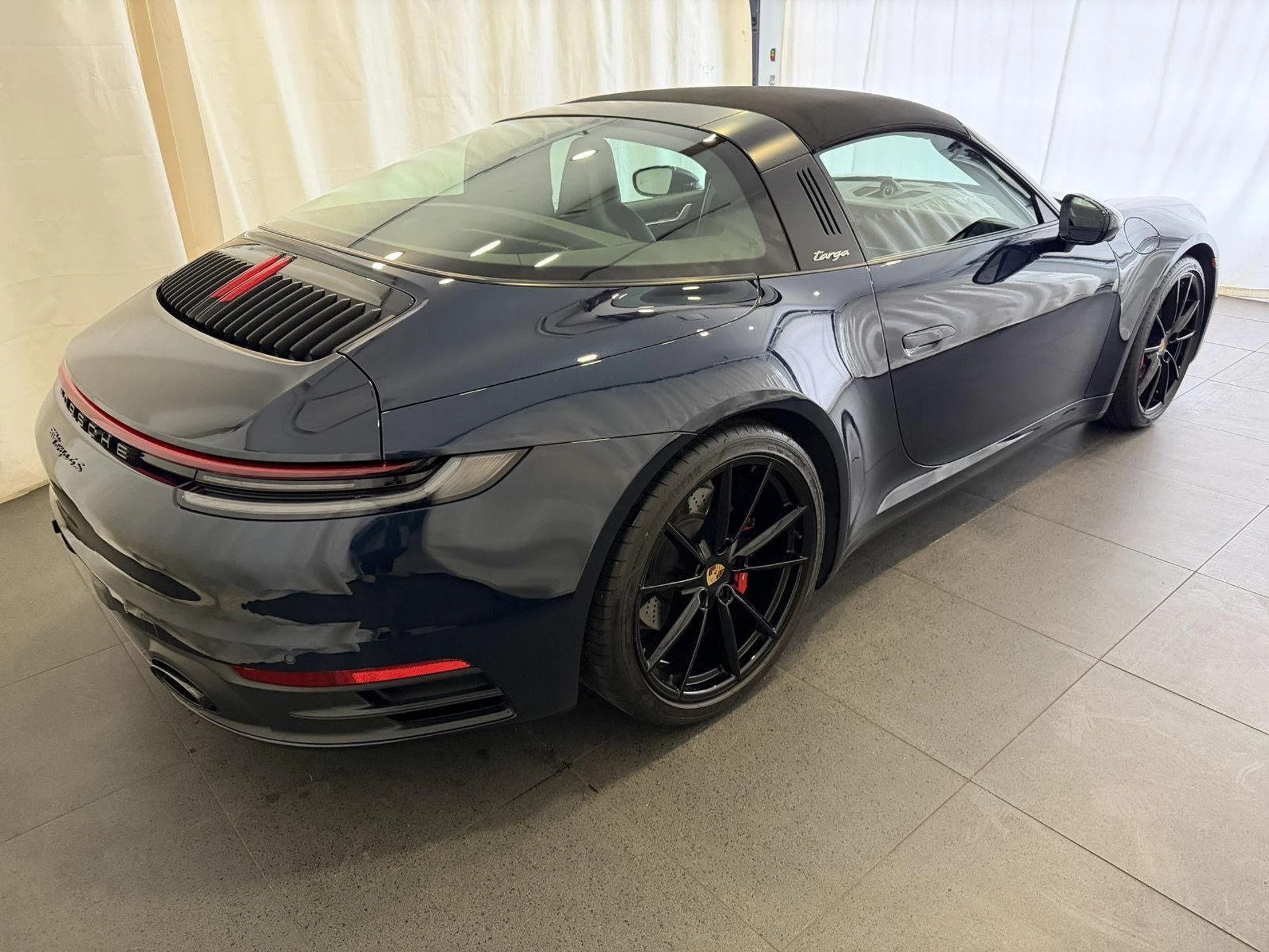 mph008_1752398587_de78445724adbdeae9f8b03ccf7969b2x_65cdeae733