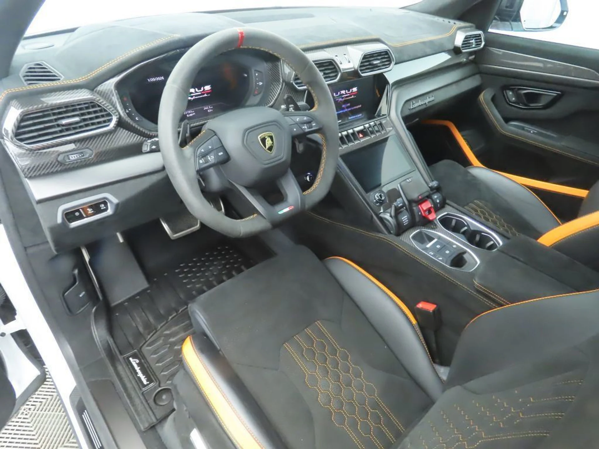 mph008_1760695790_used_2024_lamborghini_urus_performanteawd_8119_22973080_9_1024_02d8e9584c