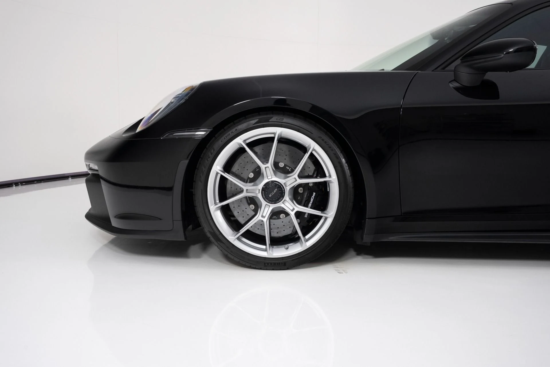 mph008_1761318778_Used_2022_Porsche_911_GT_3_1757453038_8192672fc2