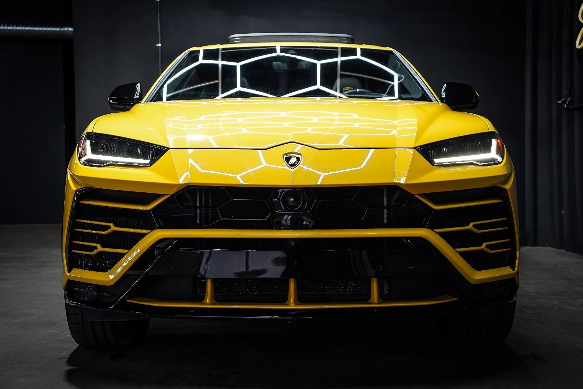 mph008_1773348927_37414663_09542_2020_lamborghini_urus_089_90496bda8b