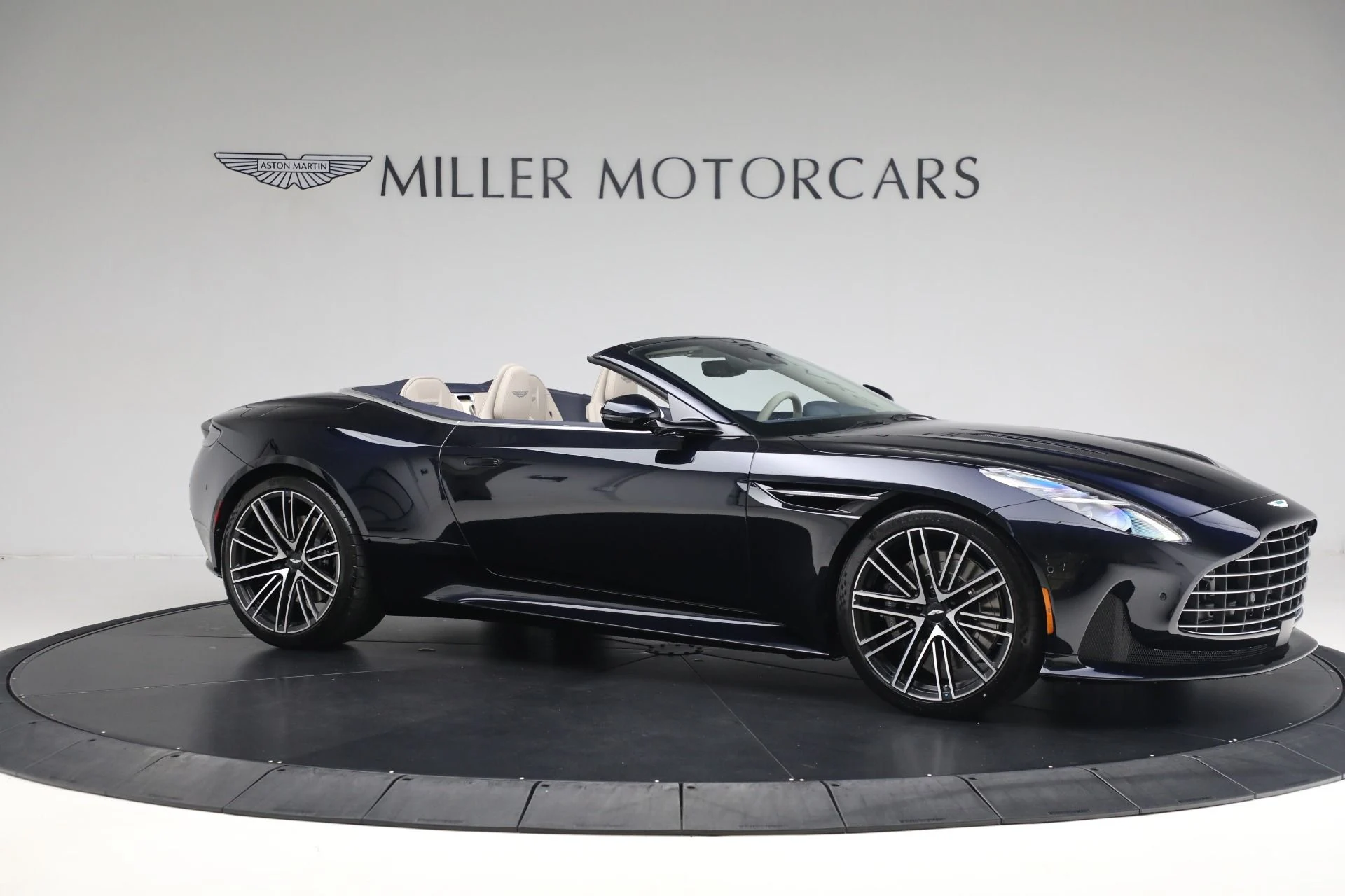 mph008_1778717613_New_2025_Aston_Martin_DB_12_Volante_5d027debad