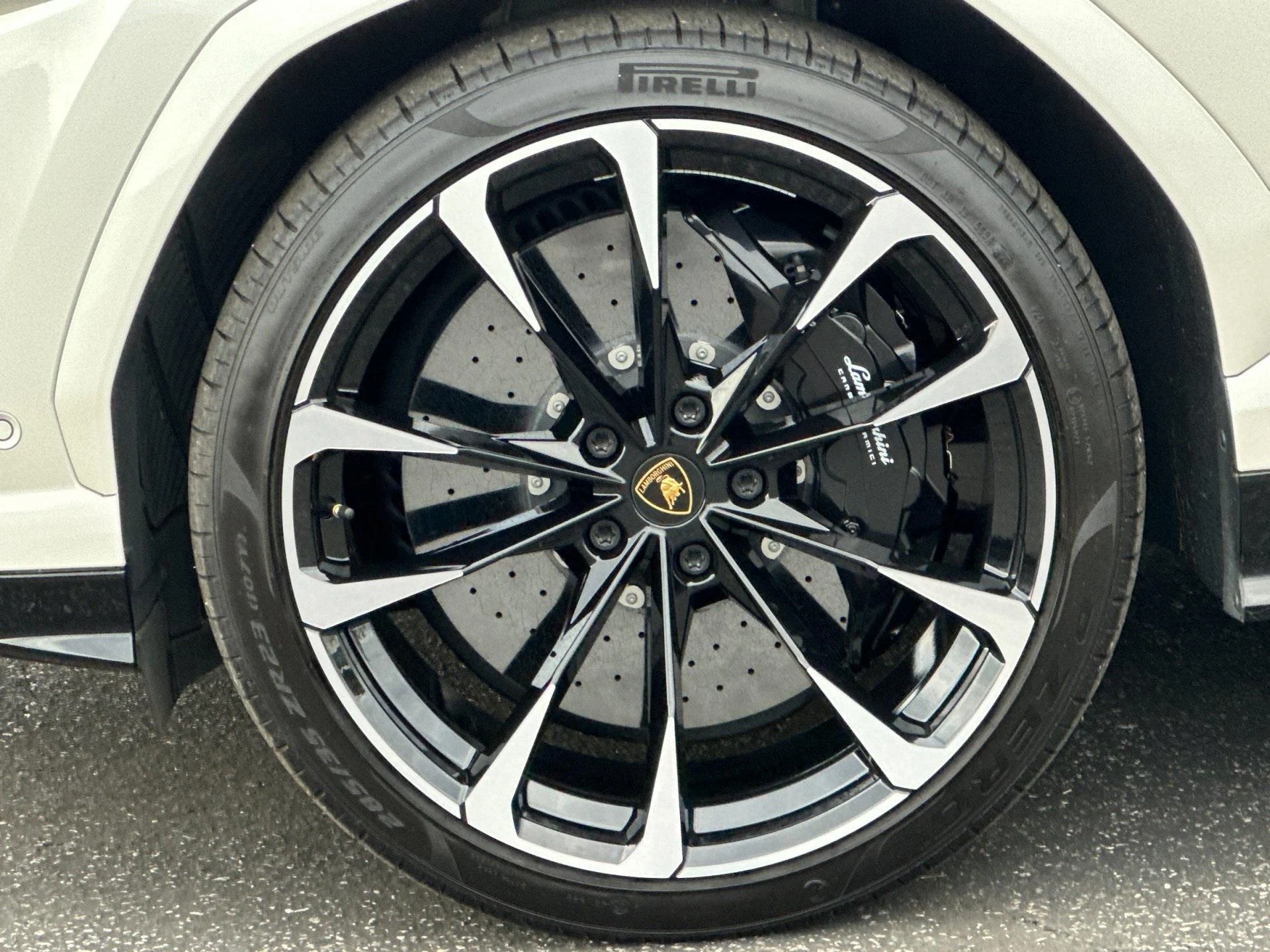 mph008_1788865141_Used_2022_Lamborghini_Urus_Selezione_CPO_1767174645_9e178275b7