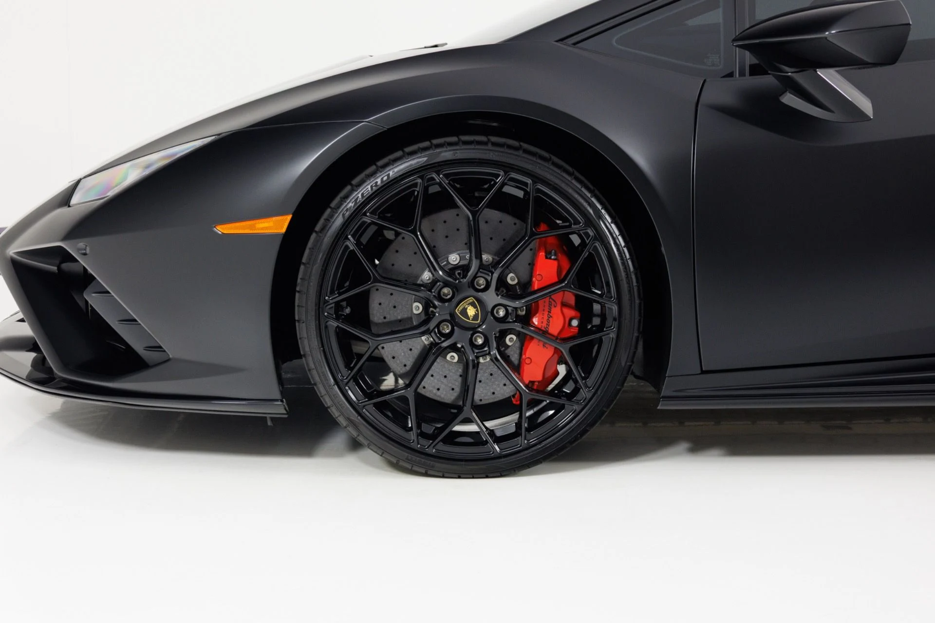 mph008_1790493136_Used_2023_Lamborghini_Huracan_EVO_1790005615_73a853ee13
