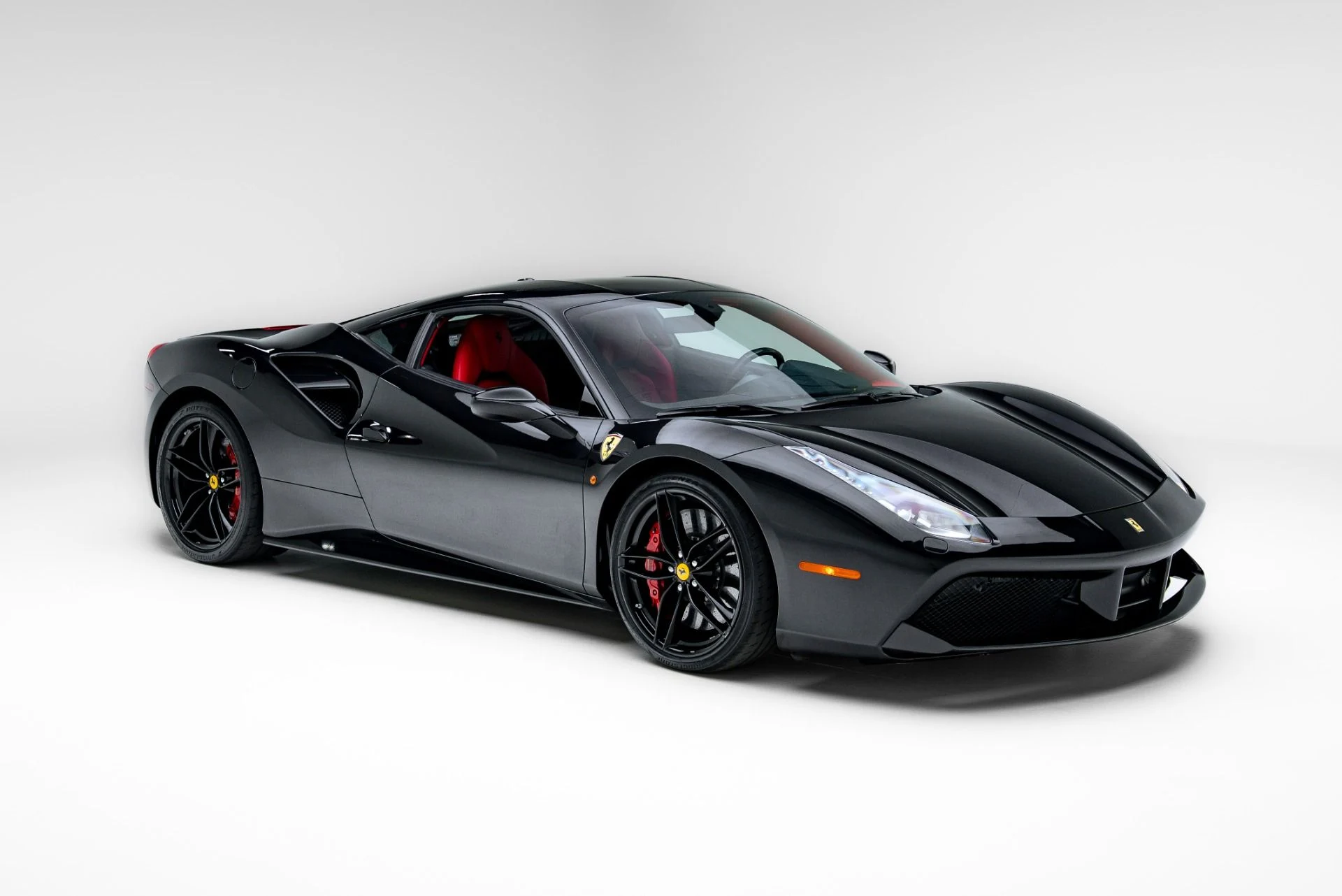 mph008_1792608314_Used_2019_Ferrari_488_GTB_1778776407_14ac7ec149