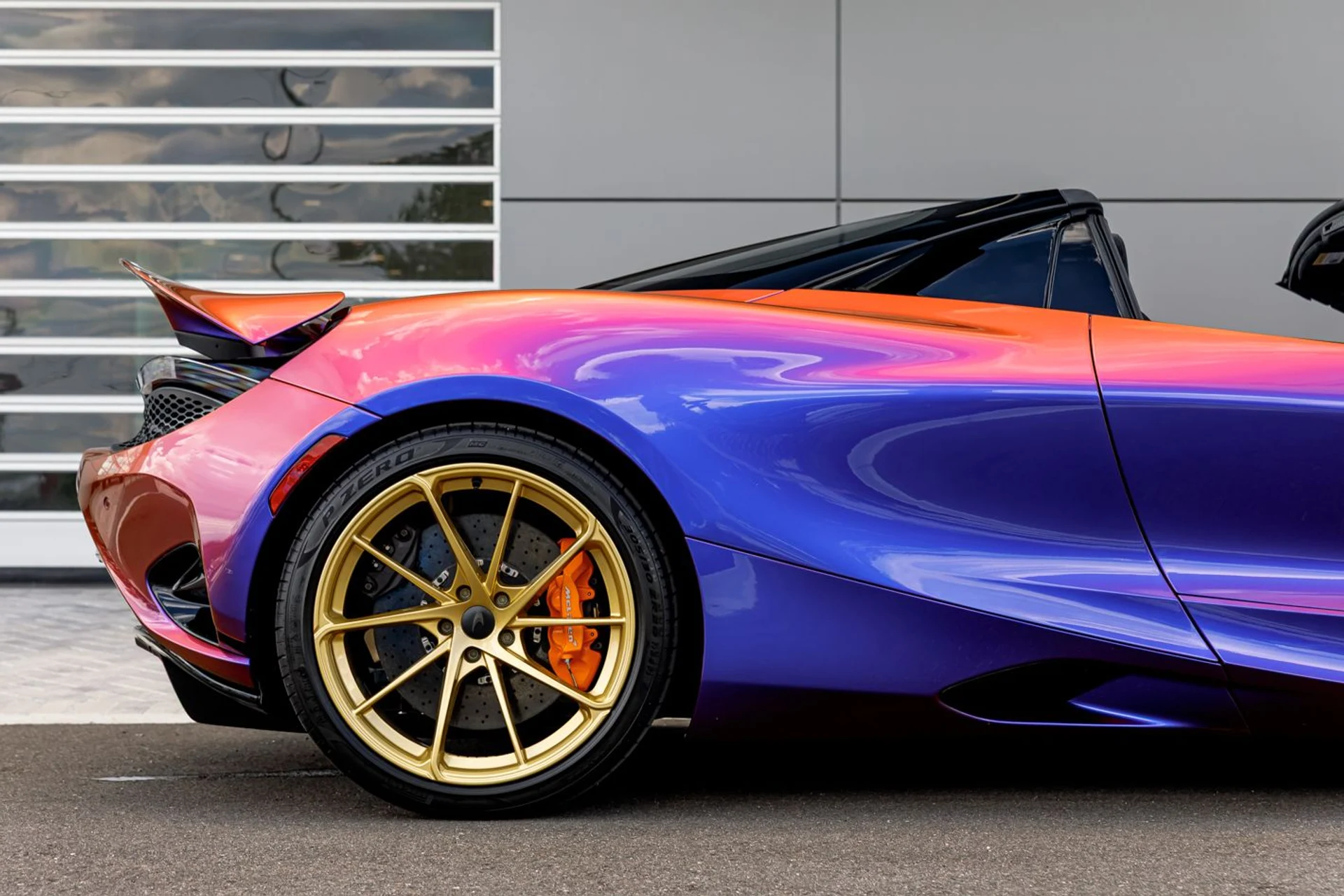 mph008_1804714068_Used_2025_Mc_Laren_750_S_Spider_0fafb924e2
