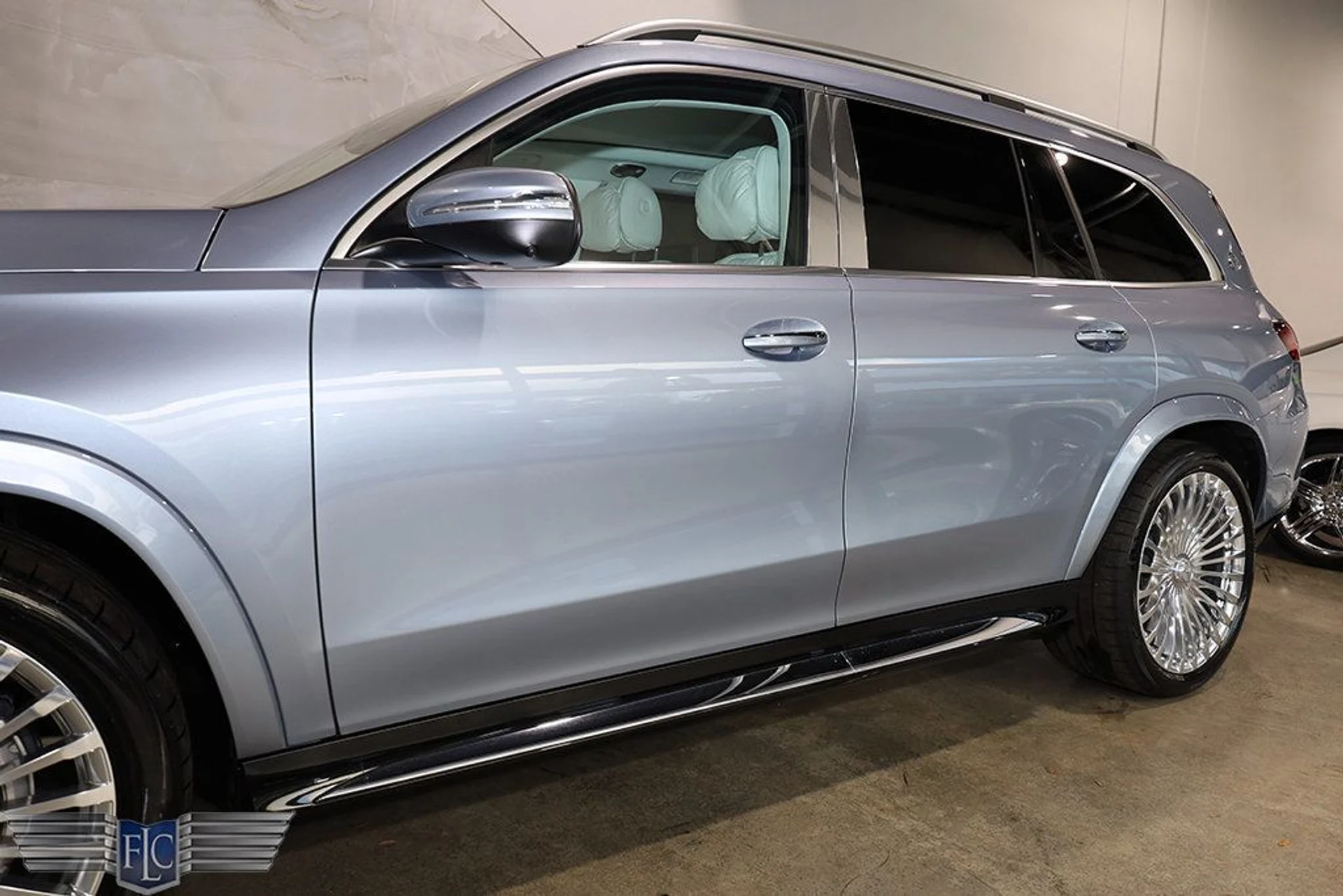 mph008_1808967368_used_2025_mercedes_benz_gls_maybachgls6004maticsuv_6305_23033193_9_1024_c01fdad5a3