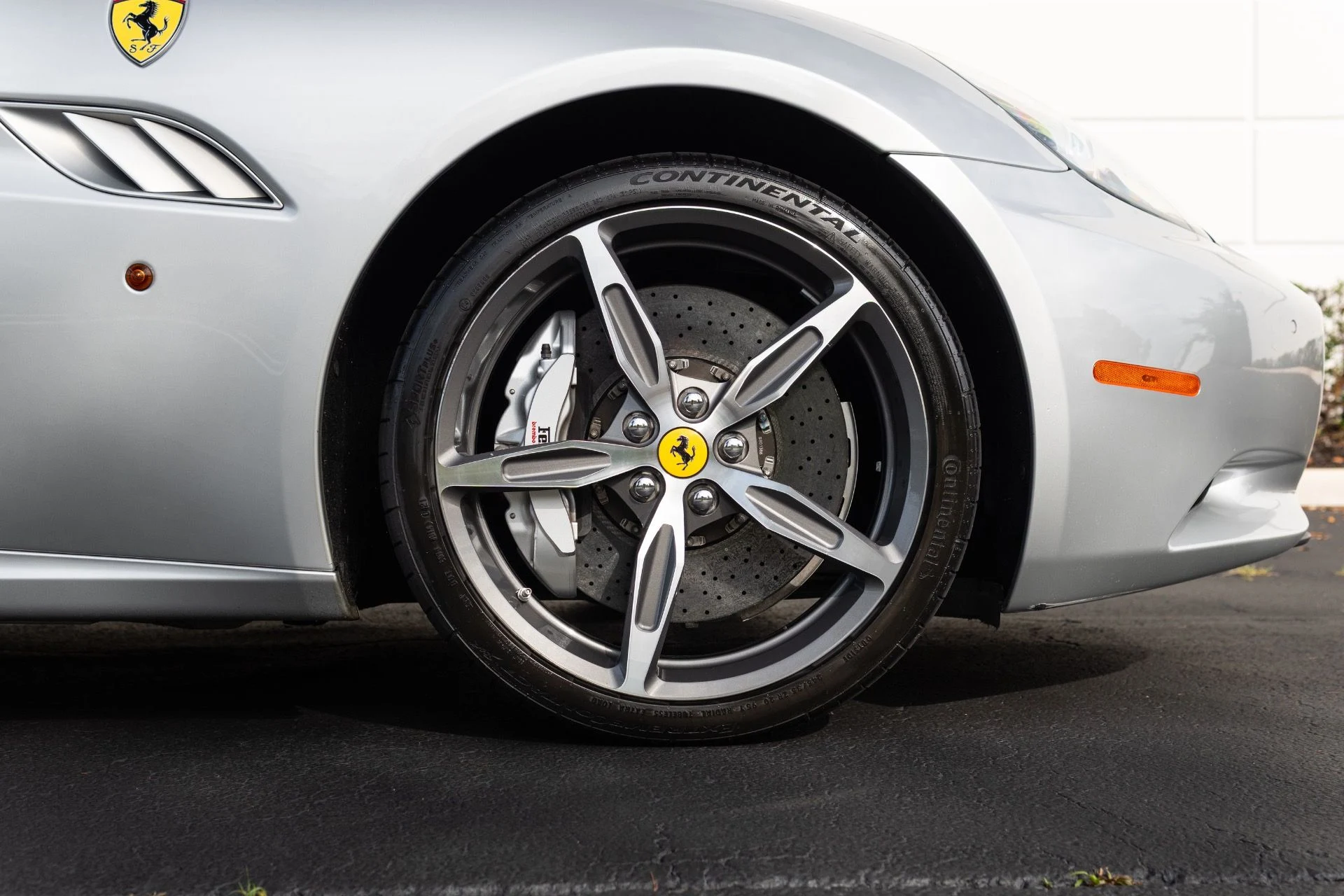 mph008_1810274533_Used_2014_Ferrari_California_1774924910_8028033a34