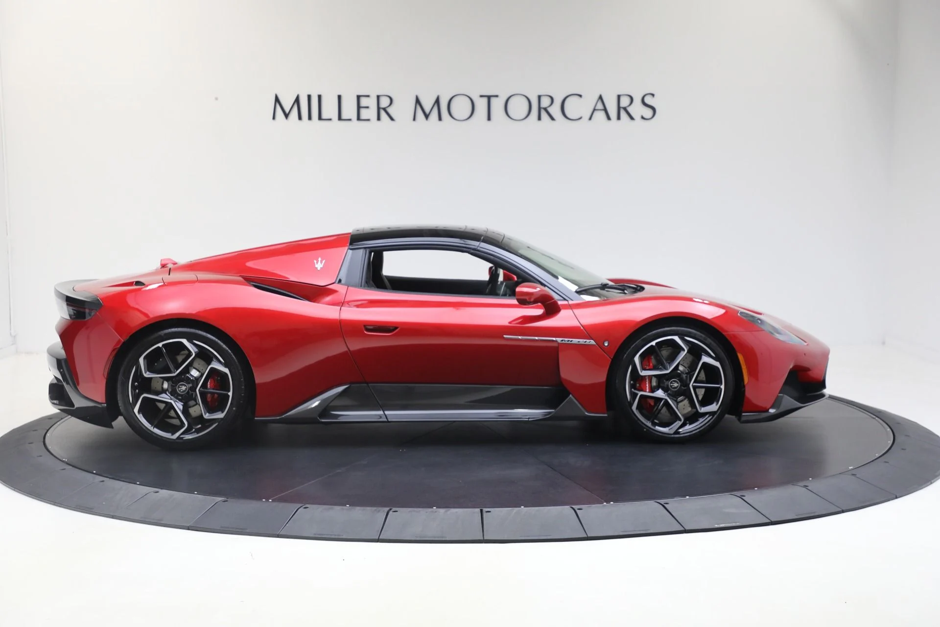 mph008_1811655145_Used_2024_Maserati_MC_20_Cielo_1759530405_e4f8e2b1fd