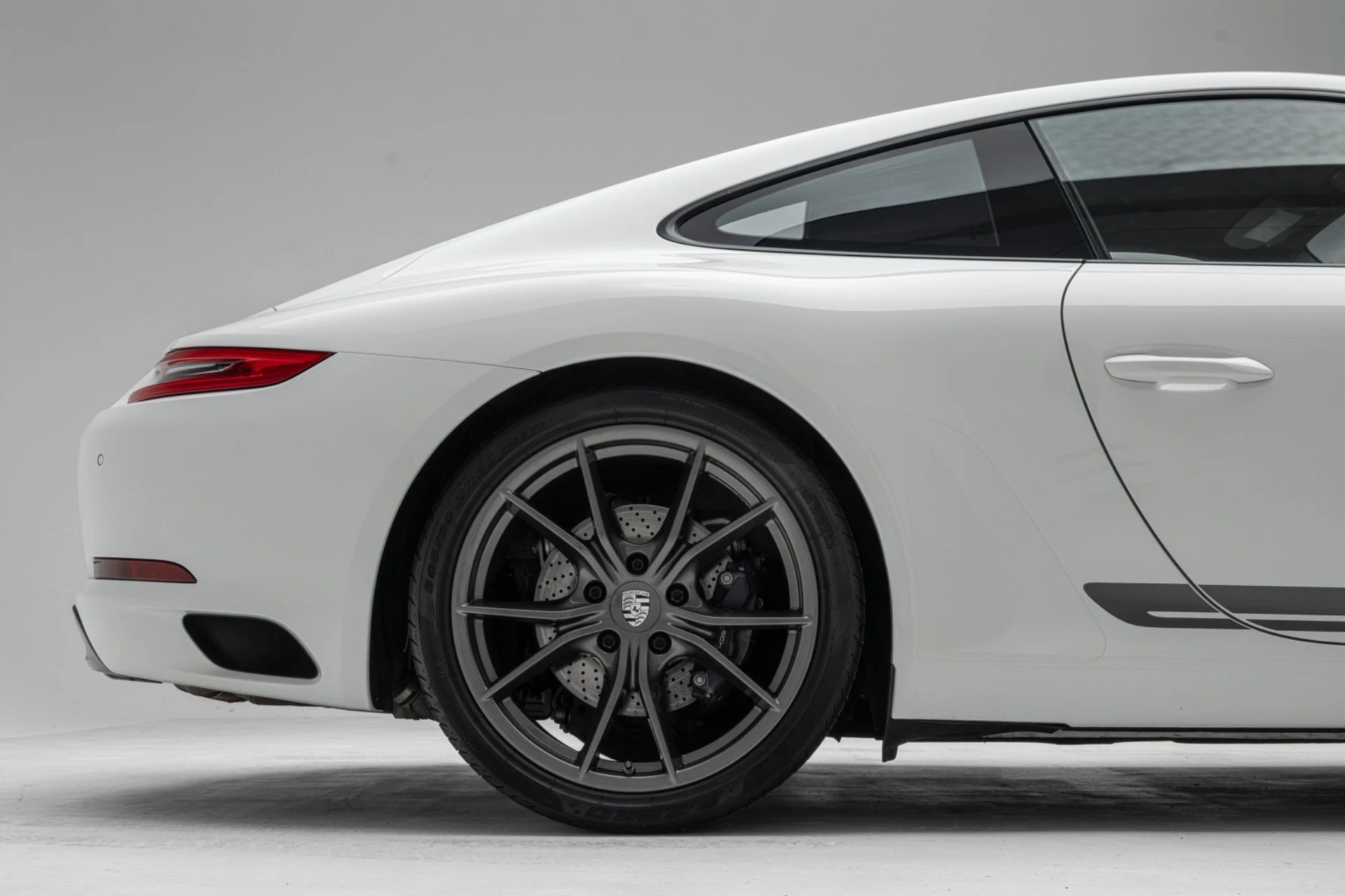 mph008_1814767329_Used_2018_Porsche_911_Carrera_T_1777581975_952e2a3e49