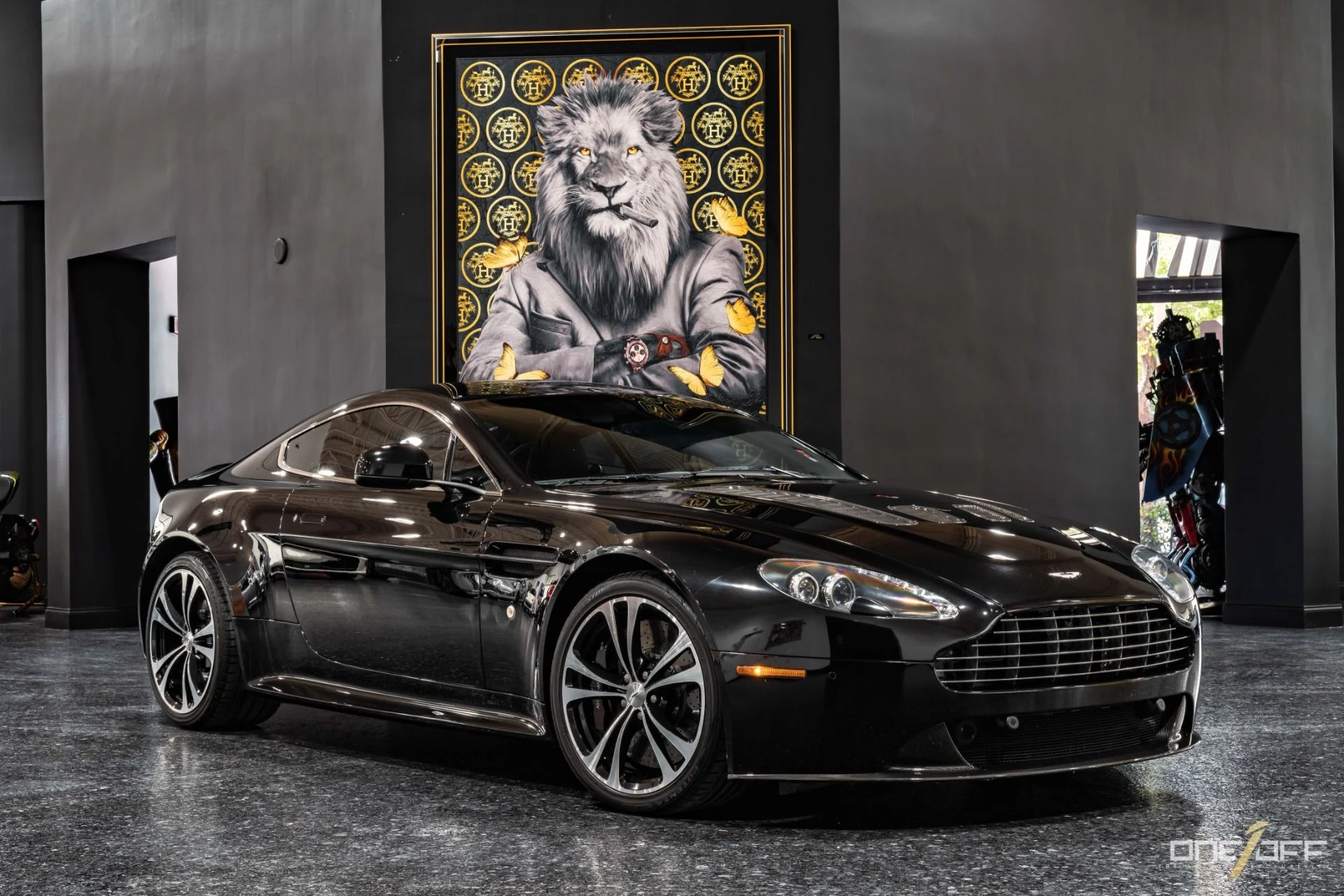 mph008_1825292108_Used_2011_Aston_Martin_V12_Vantage_Carbon_Black_6_Speed_in_Immaculate_Condition_1756349737_aa96a5cb91