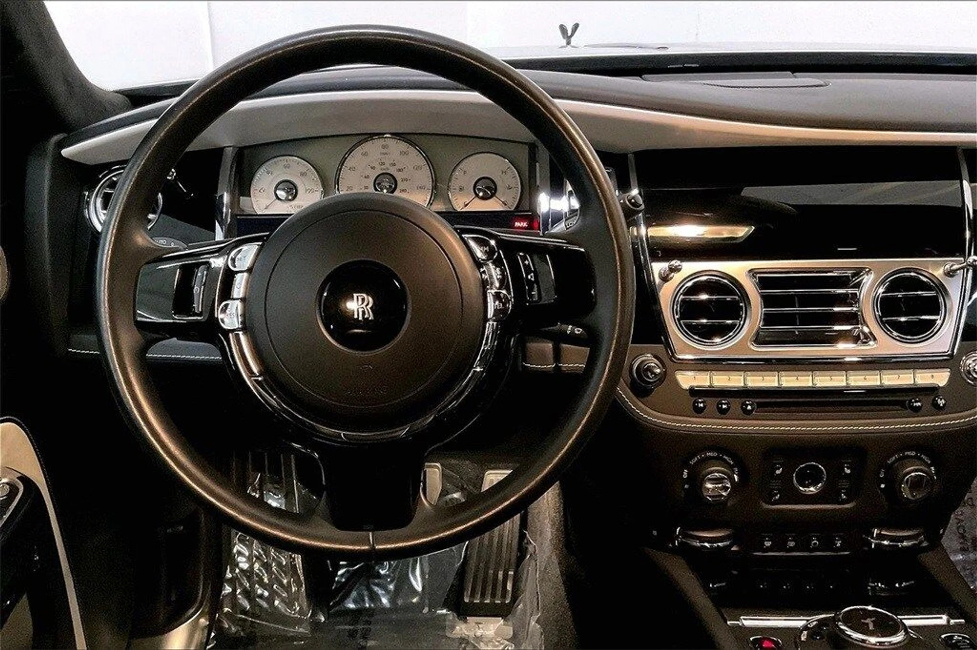 mph008_1828952256_a7b23c2ed2554ae8bf551711e181f321x_ec64411c9e