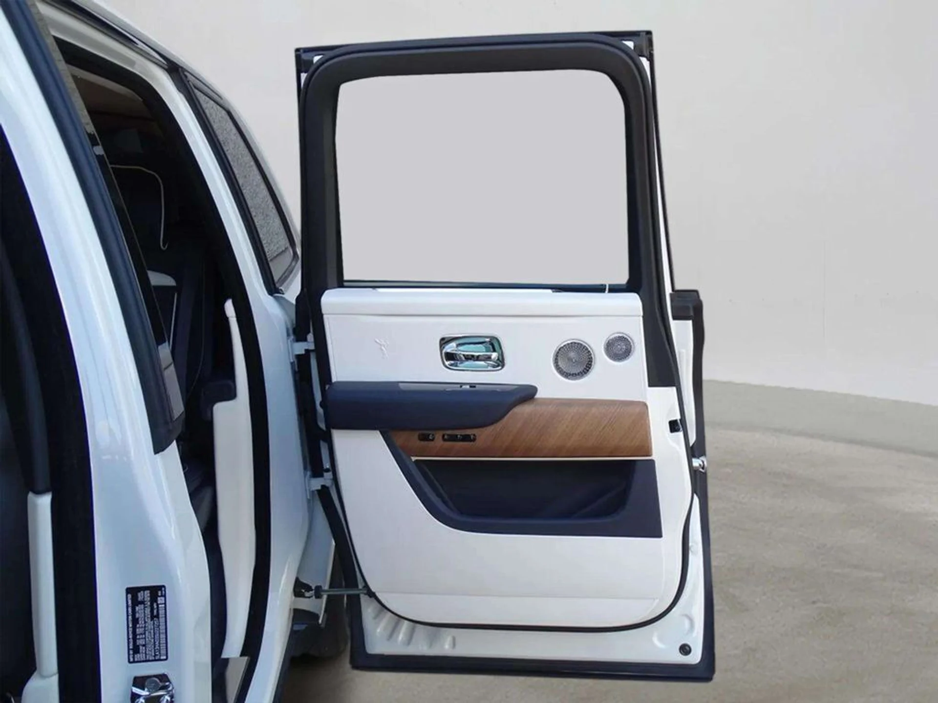 mph008_183068993_q7dqpi0jvtudfi3hpgko98y5g857_e11c87ed36