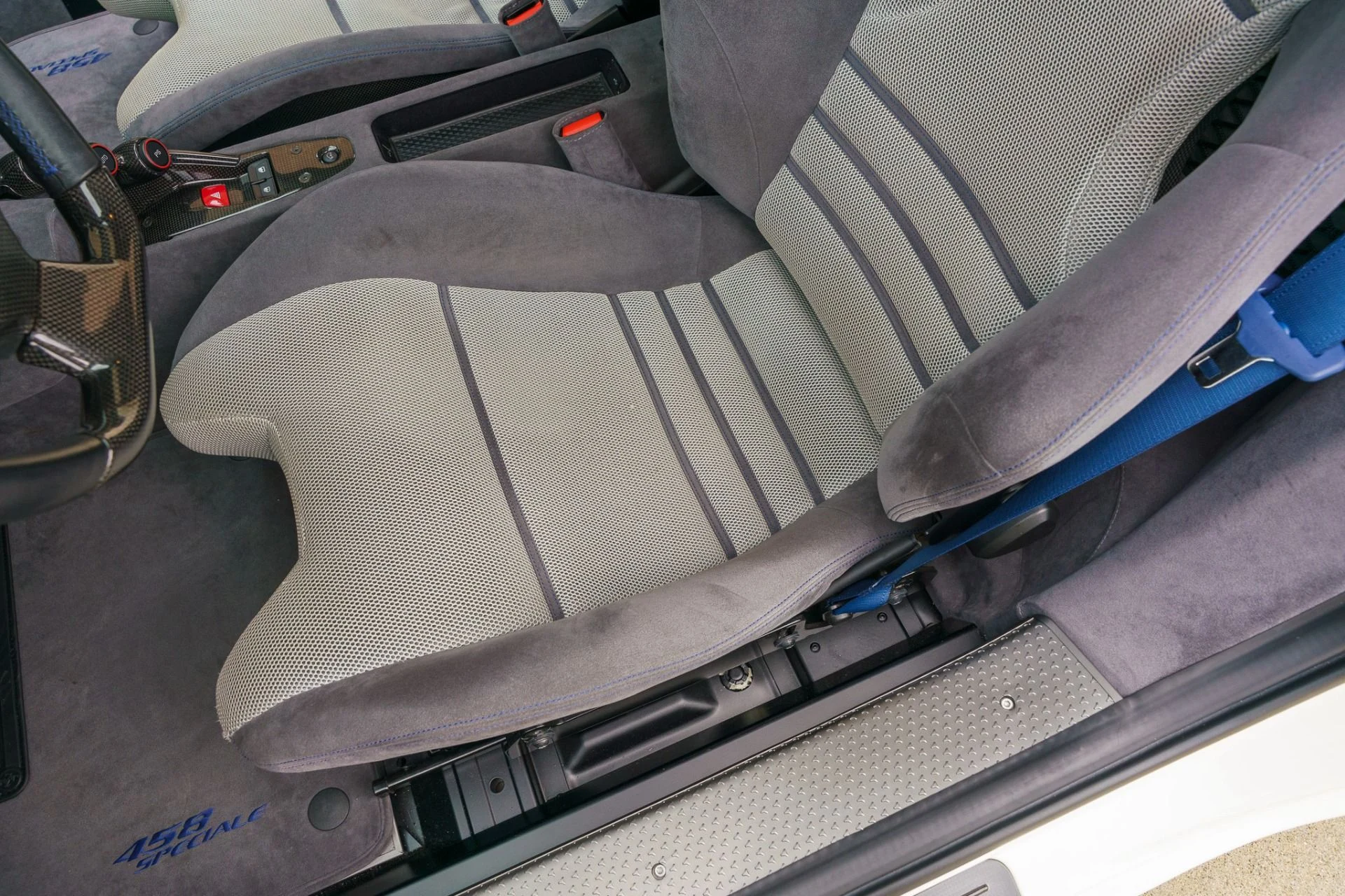 mph008_183464869_Used_2015_Ferrari_458_Speciale_1754332080_eaf73ded0a