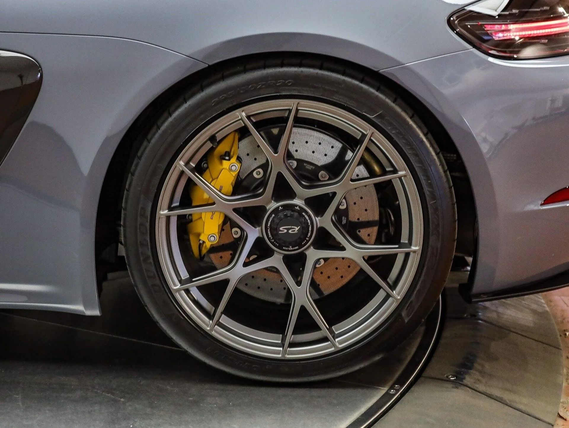 mph008_1842714372_4d73d3de05b3646b4eb53fbb1d933d6cx_f5f88da237