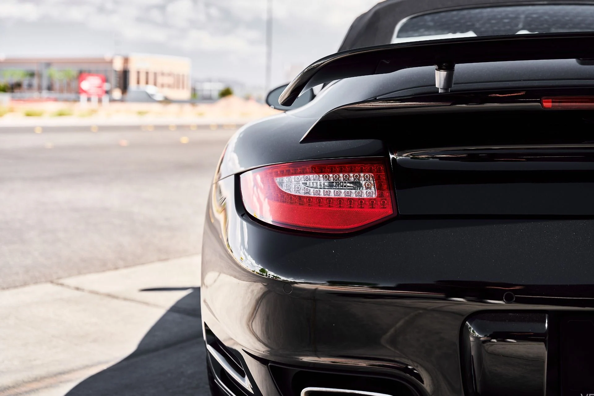 mph008_184520239_Used_2010_Porsche_911_Turbo_1785431104_0bbf8afcb9