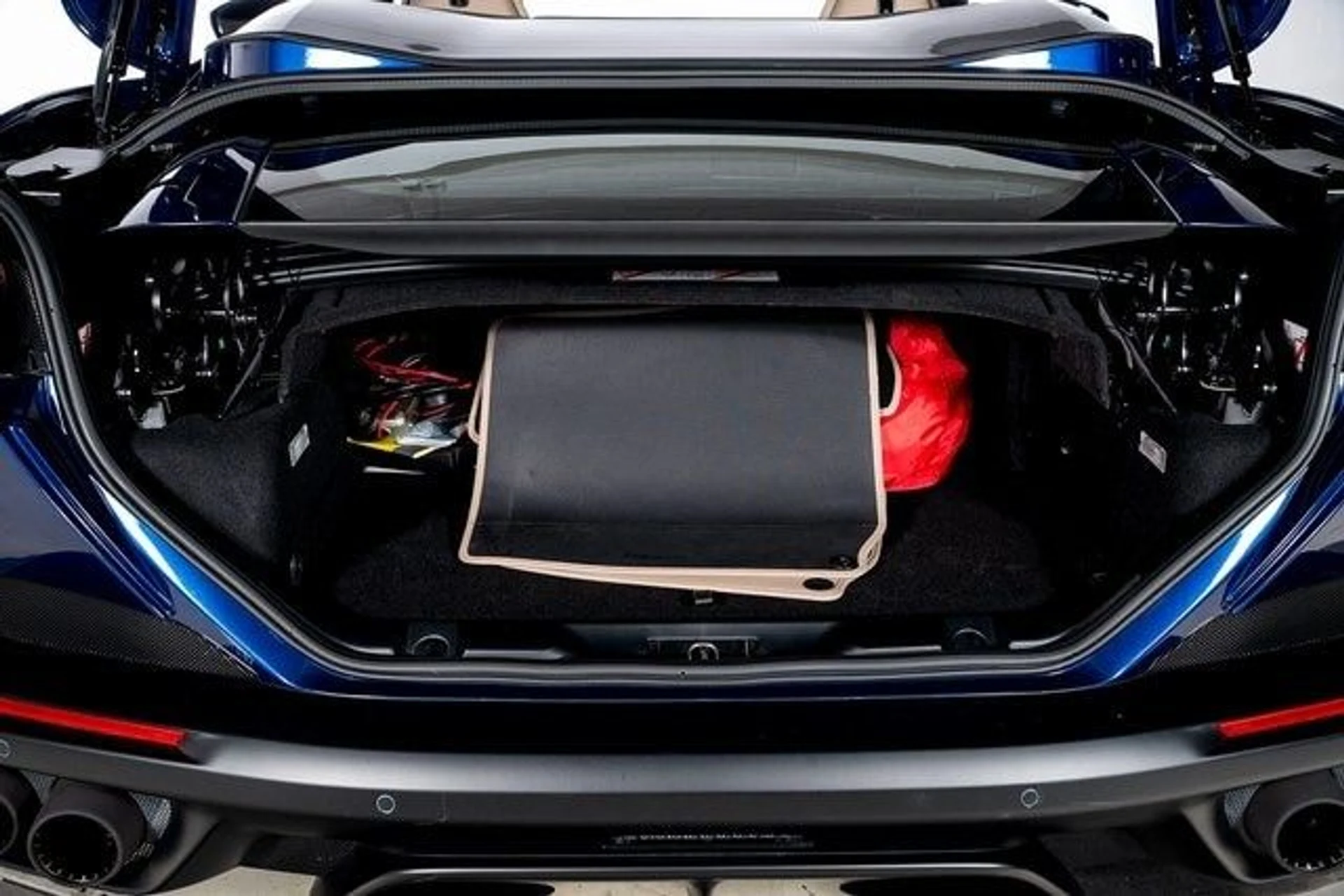 mph008_1848014726_18f9620e7606964f3725174af638b17cx_c2d40391b7