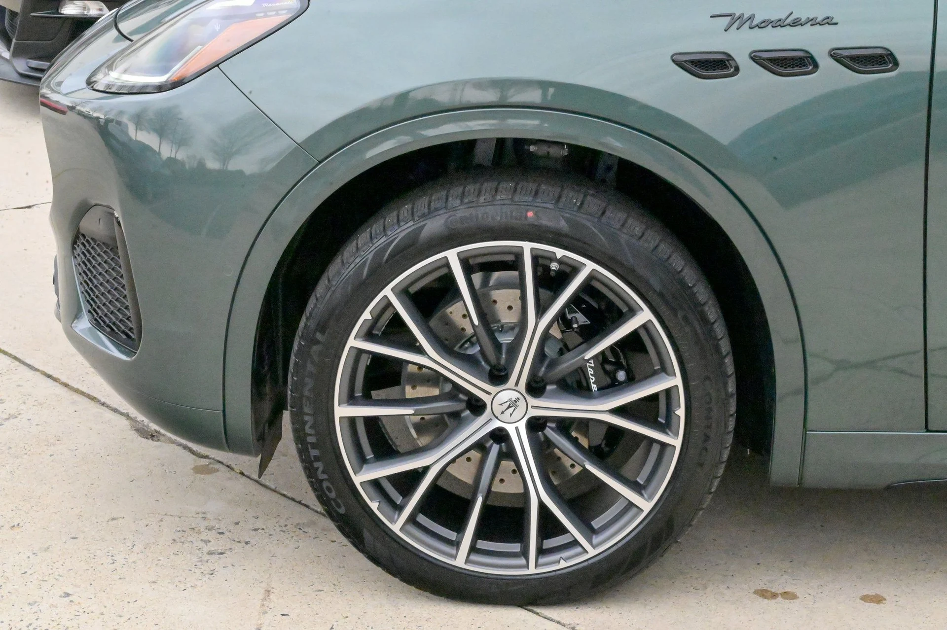 mph008_1848582435_1bae17204f19476fa087e109acb3f8e1_6a8274f836