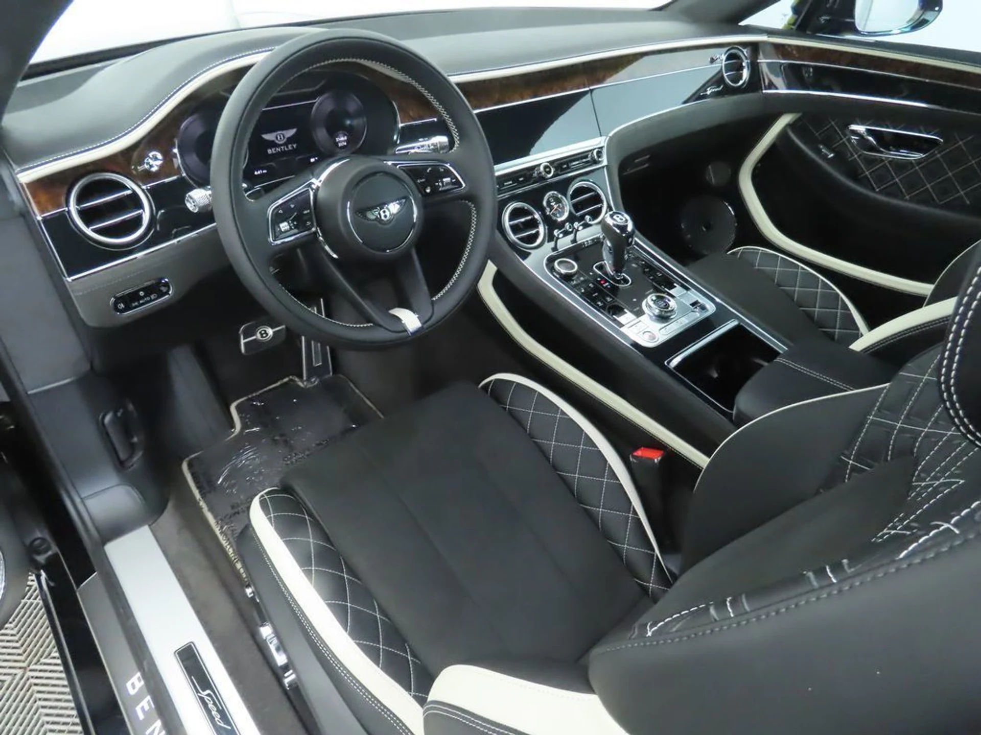 mph008_1851663390_used_2024_bentley_continental_gtspeedcoupe_8119_22898884_9_1024_ec06dc7f18