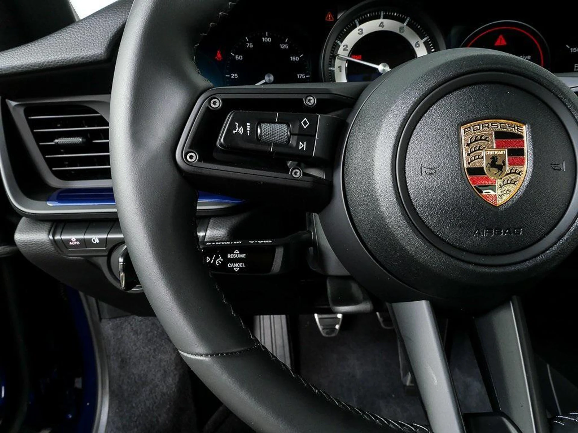 mph008_185804137_sp_UE_Xc5rme_Z7i_Ry_R6_e3_Lc_M_Bhho_1ac70abcee