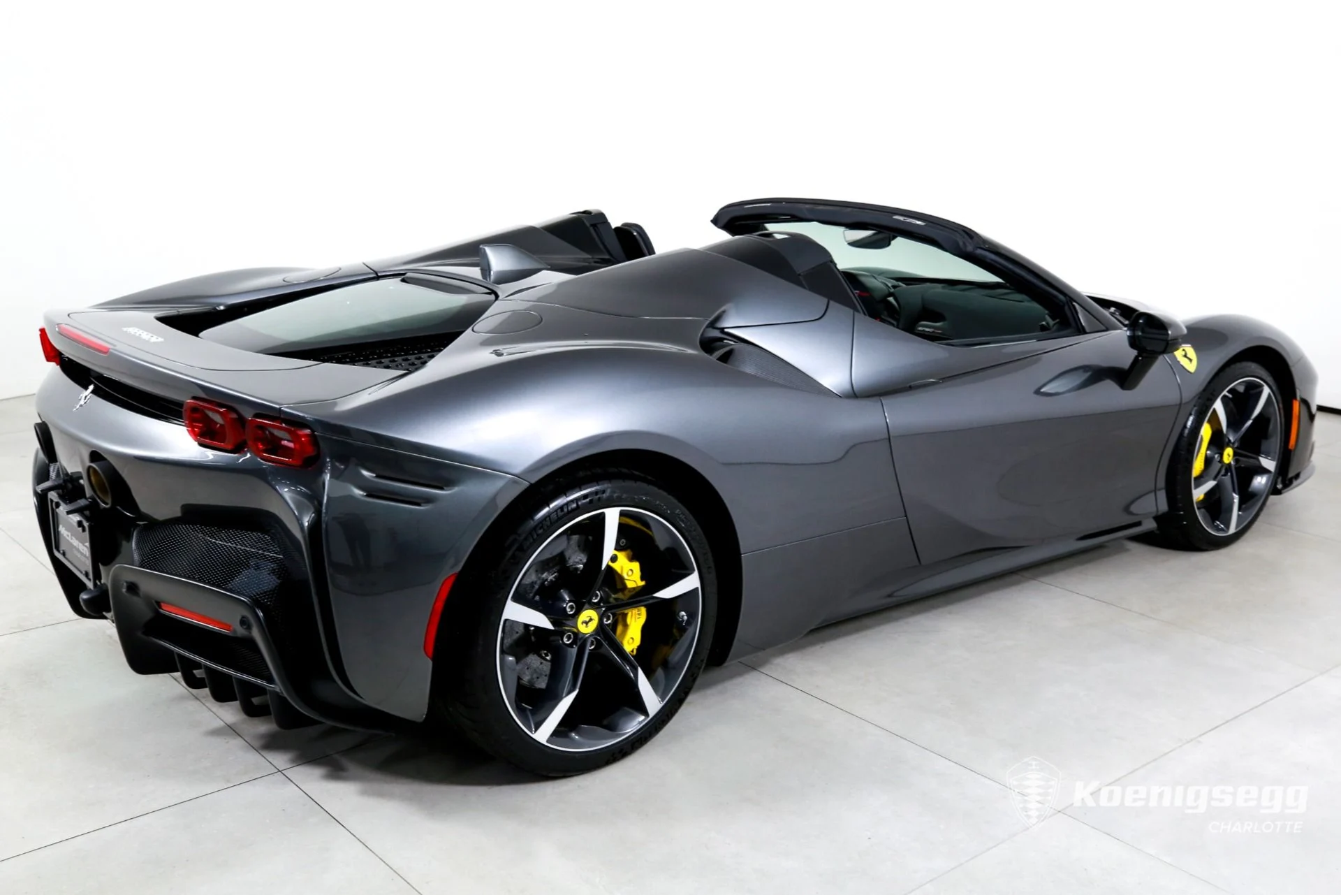 mph008_1858503456_Used_2022_Ferrari_SF_90_Spider_1775660479_c5ae202113