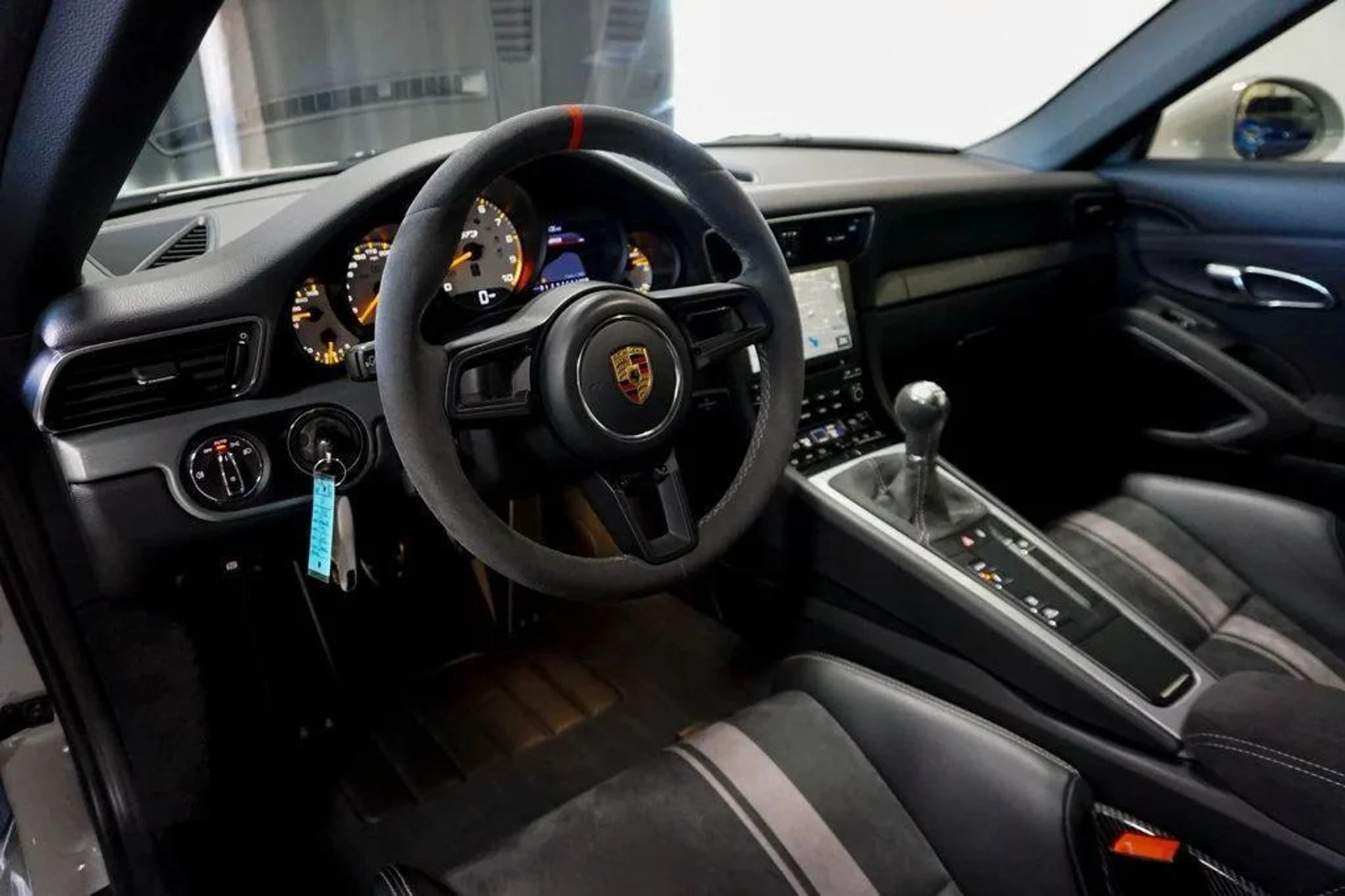 mph008_1868142619_re_P_Gqndz_CG_9_XX_6_XHX_6_G_Ru6_HVMR_0_c2740f9d70