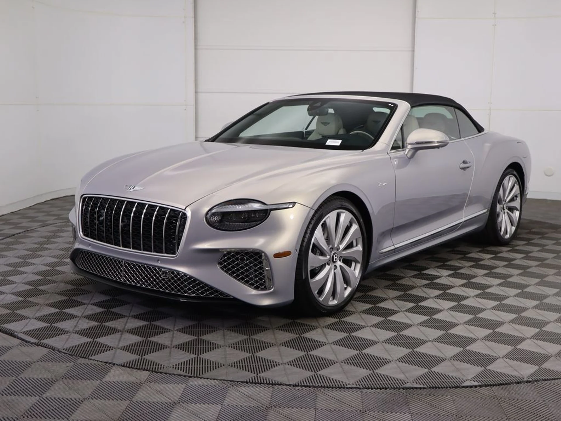 mph008_1870214859_new_2026_bentley_continental_gtc_8119_22950938_9_1024_713ad0b231