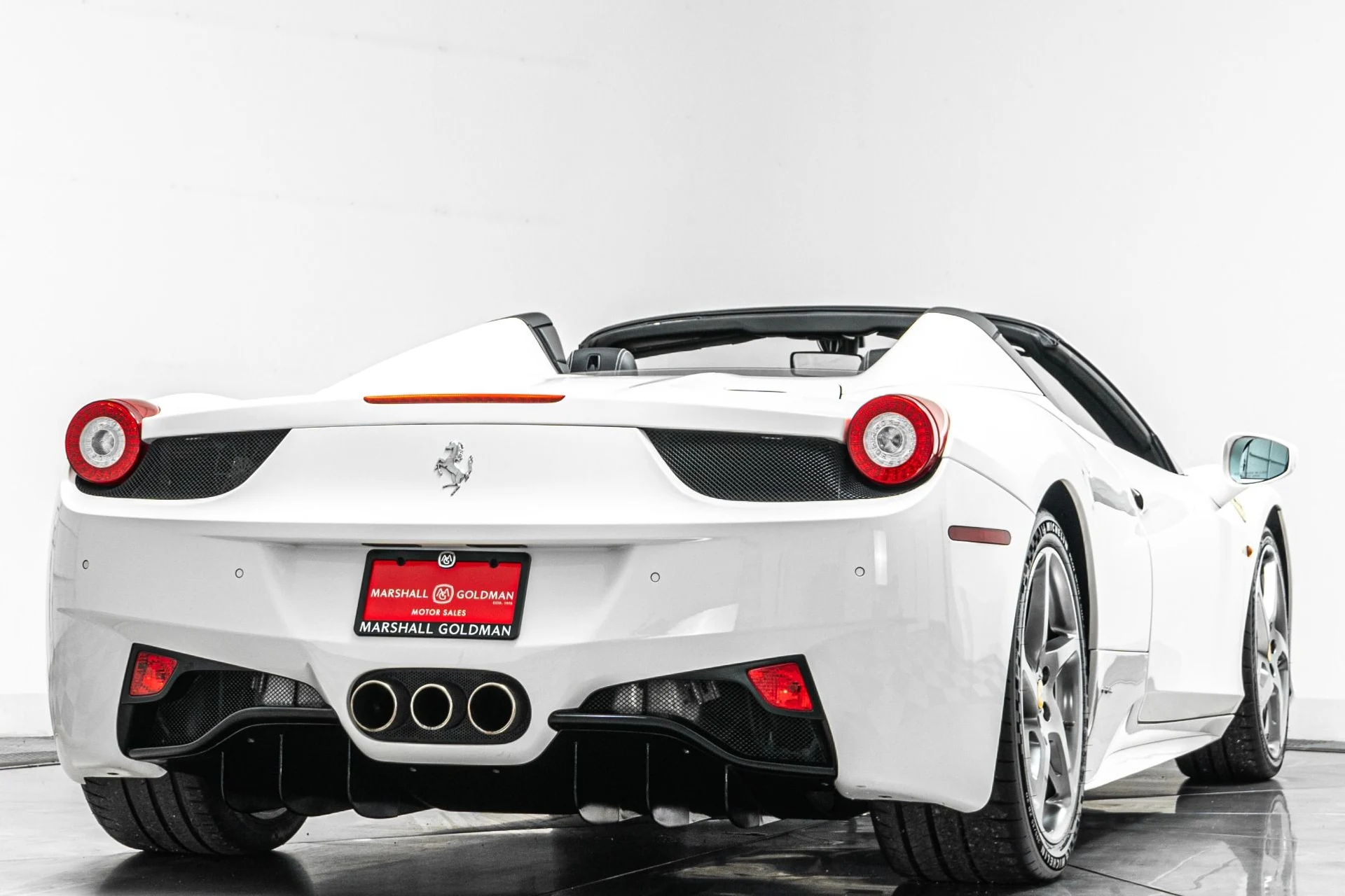 mph008_1870481590_Used_2014_Ferrari_458_Spider_1788900825_811a3ea7fc