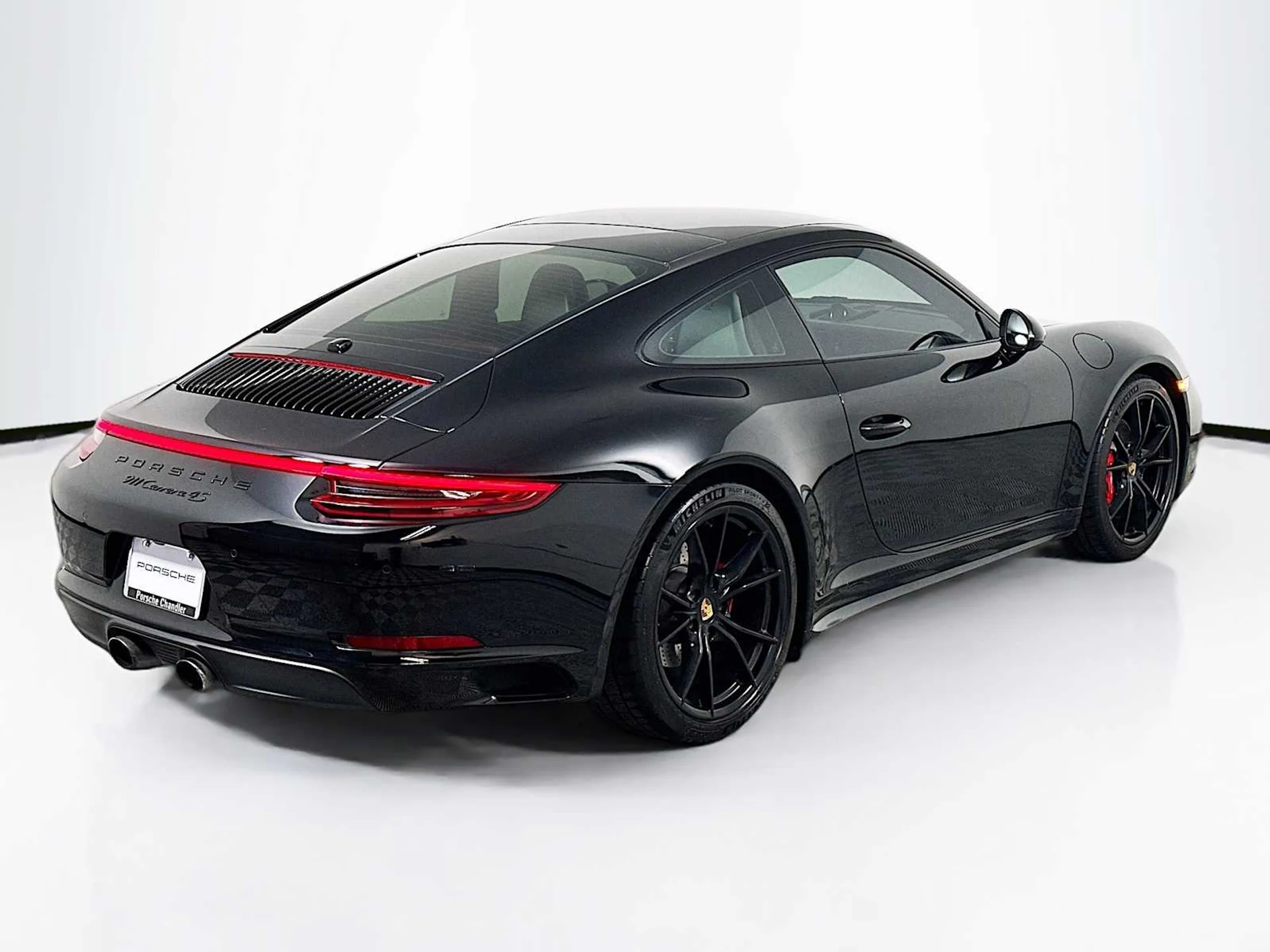 mph008_189596164_cf2e69e72a82c64bd5ff8c1ee26e798e_e8689f08a0