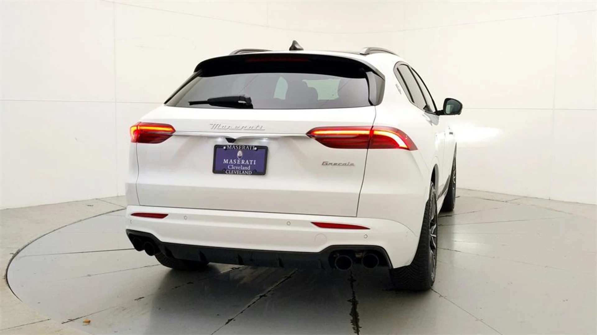 mph008_1900719501_p_Z8_W7e_Ip_VUKM_3t_Nbl21xlzokc_HE_350acde9f5