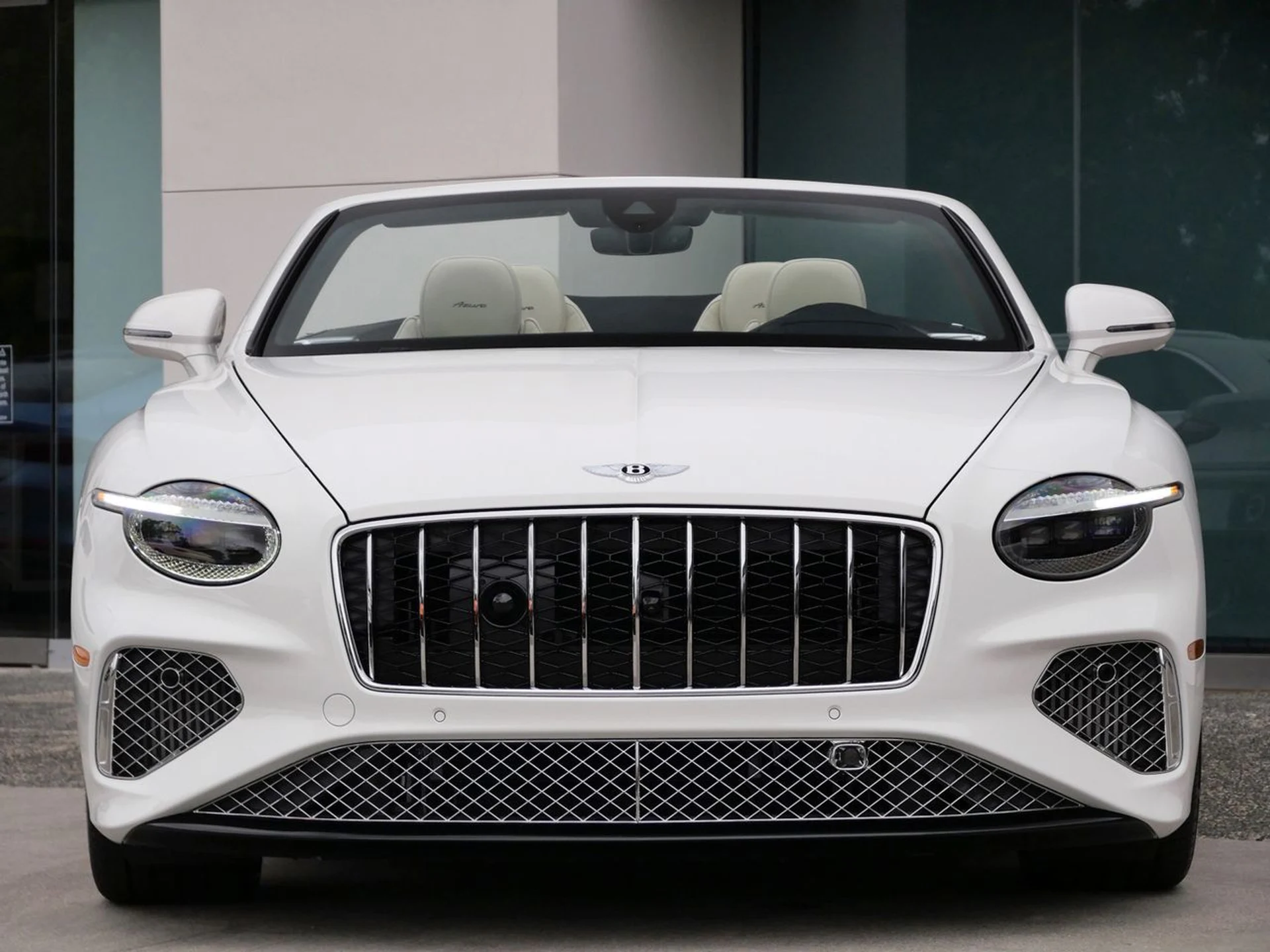 mph008_190305945_b3ca0057de649bc722a4ba88bebef2c0x_15d7e35f47