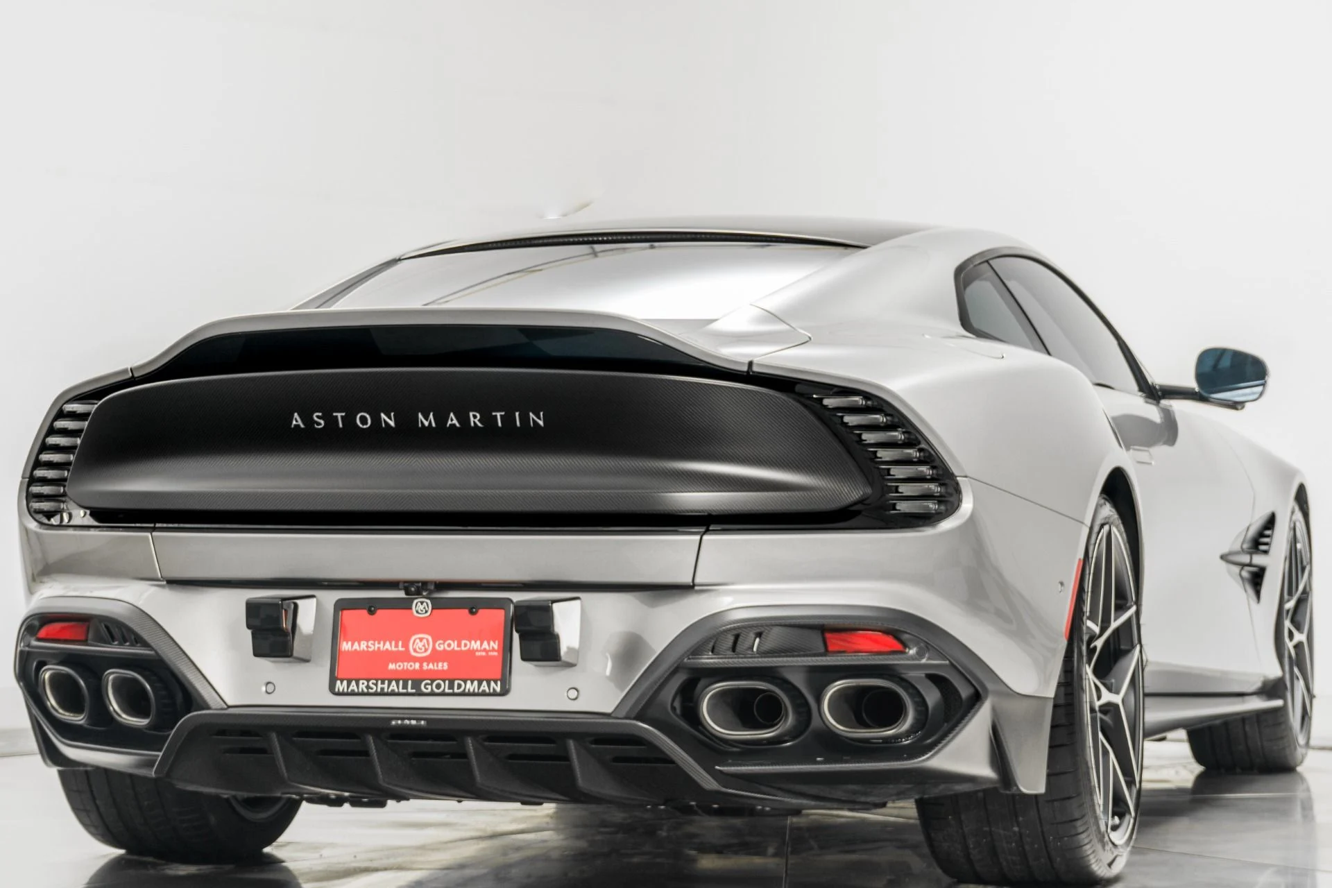 mph008_1907507985_Used_2025_Aston_Martin_Vanquish_552_K_MSRP_Titanium_Exhaust_Interior_Carbon_Pack_1772060483_41403e9039