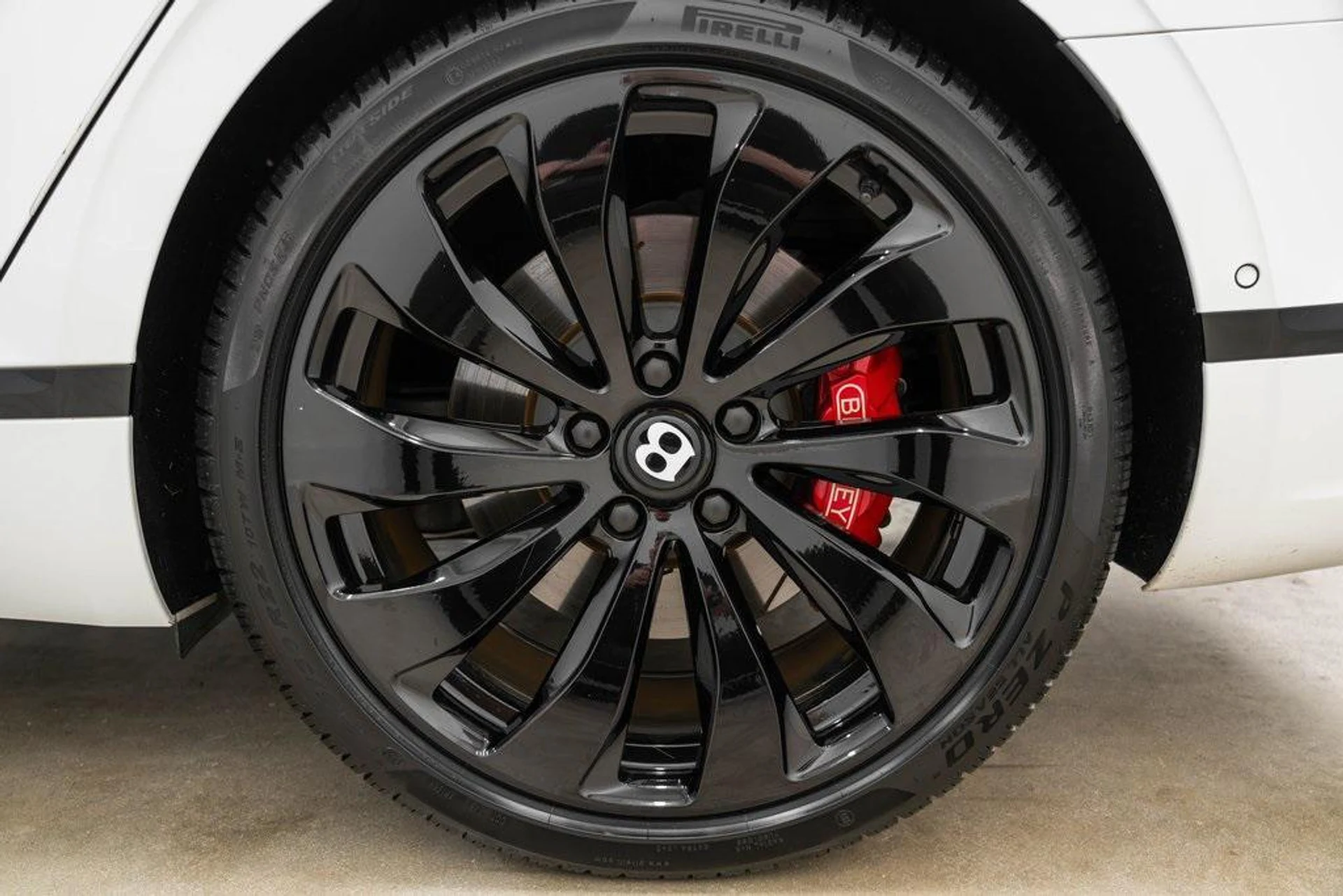 mph008_1913444815_p_k82z_Mvcr_BEF_Urmt_Imoocr_He_JM_e83d9cafdb