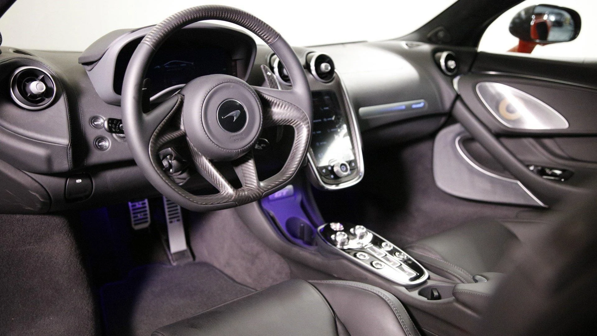 mph008_1915066381_Used_2023_Mc_Laren_GT_1698837820_68385aadc6